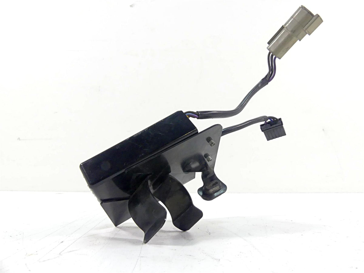2013 Harley VRSCF Muscle Vrod Rear Turn Signal Blinker Module Unit 69457-09 {{ shop.shopifyCountryName }} - Mototech271