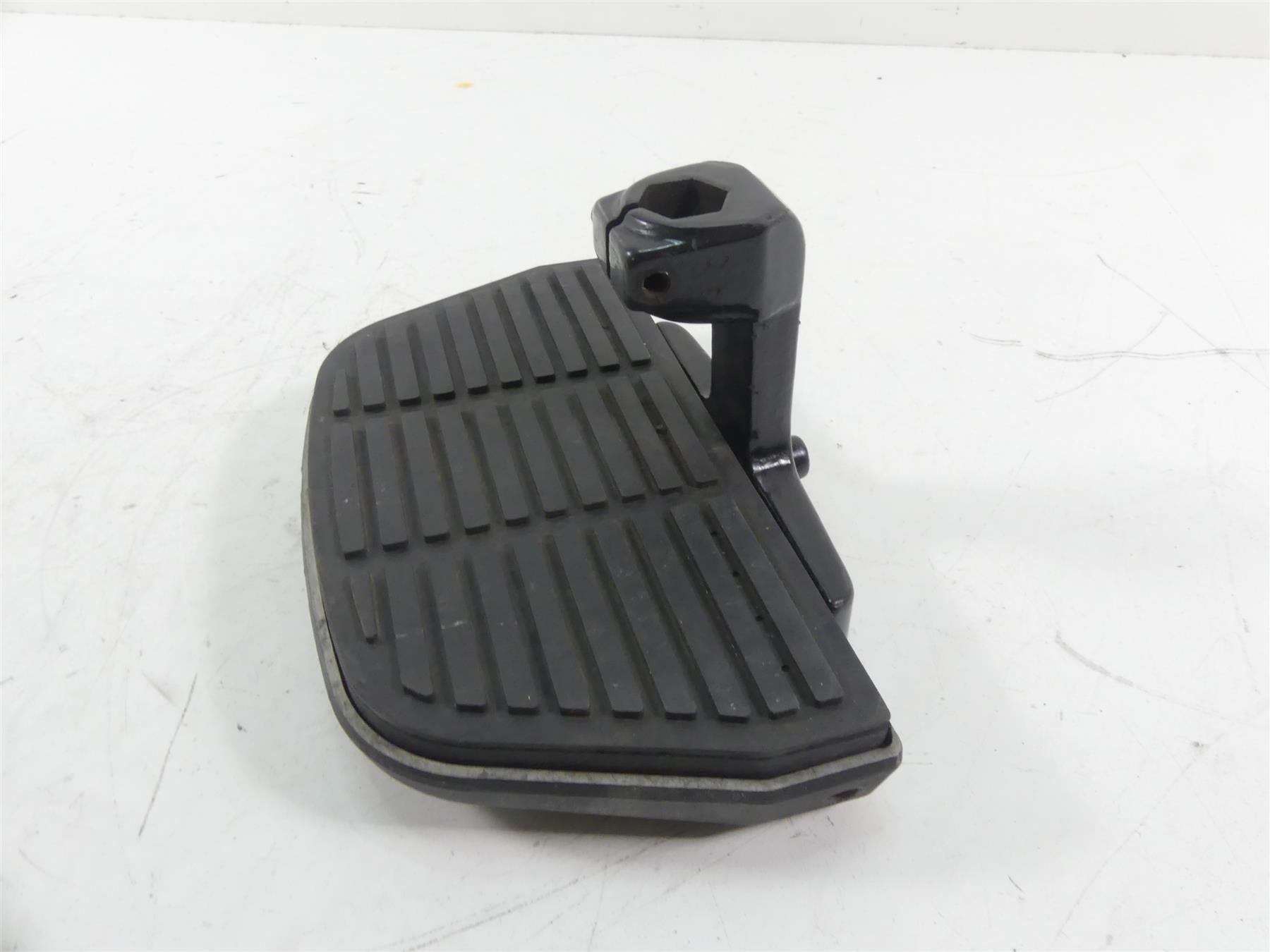 1989 Harley Touring FLTC Tour Glide Rear Passenger Floor Board 52713-91 {{ shop.shopifyCountryName }} - Mototech271
