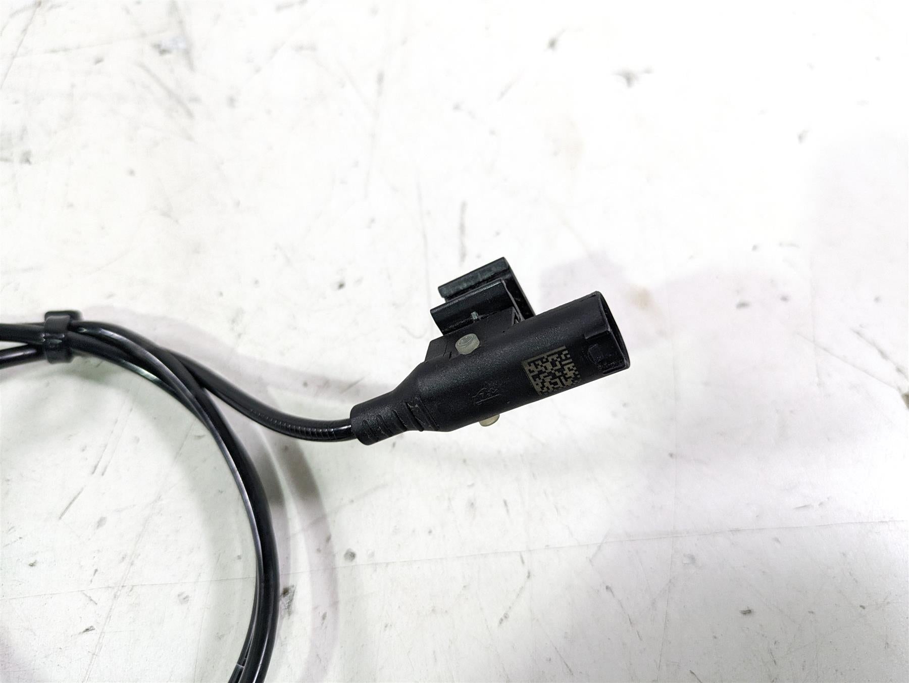 2022 BMW R1250 RT K052 Rear Abs Brake Wheel Speed Sensor 34529443105 {{ shop.shopifyCountryName }} - Mototech271
