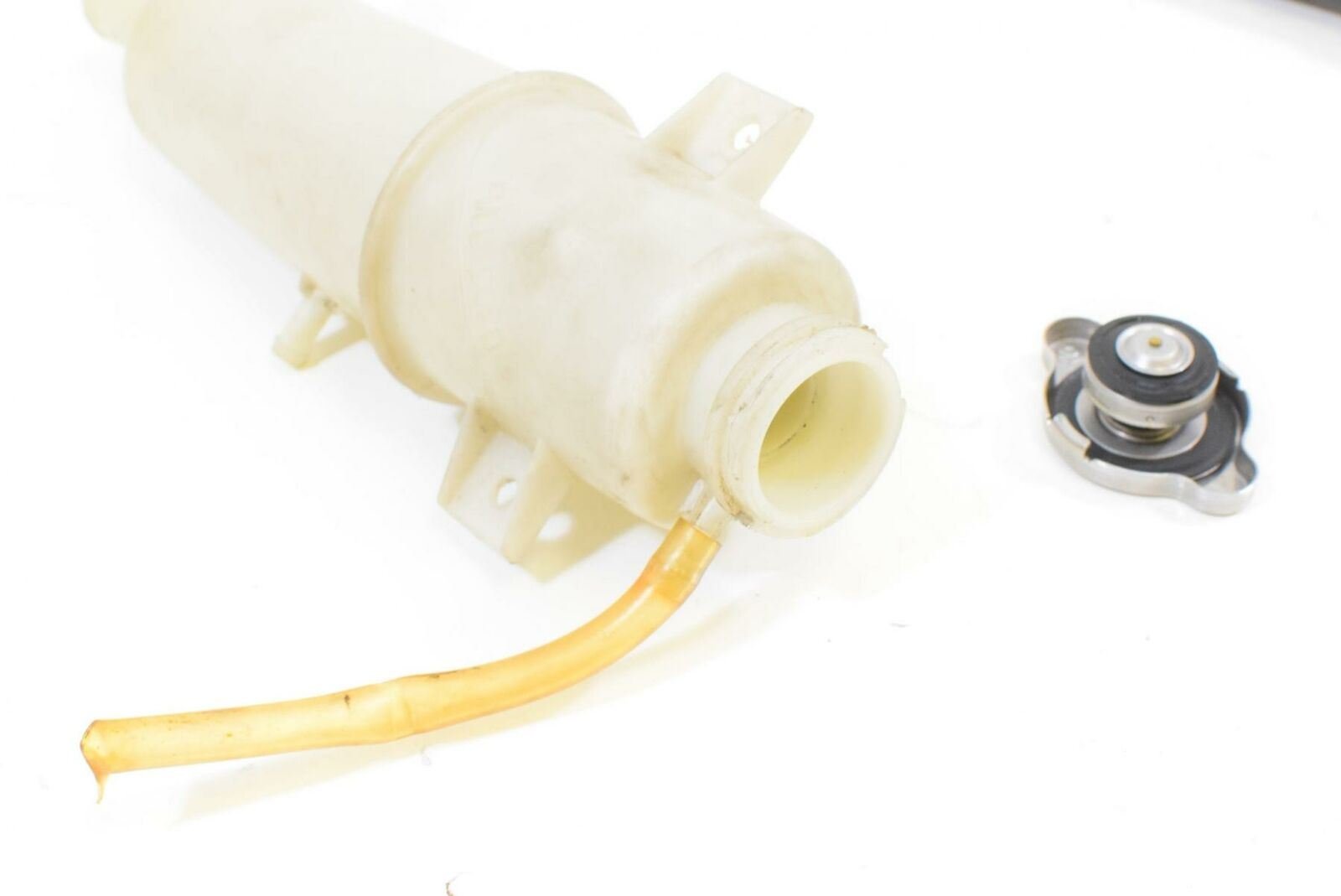 2010 Polaris Assault RMK 800 146" Coolant Reservoir Bottle & Hoses 2520843 {{ shop.shopifyCountryName }} - Mototech271