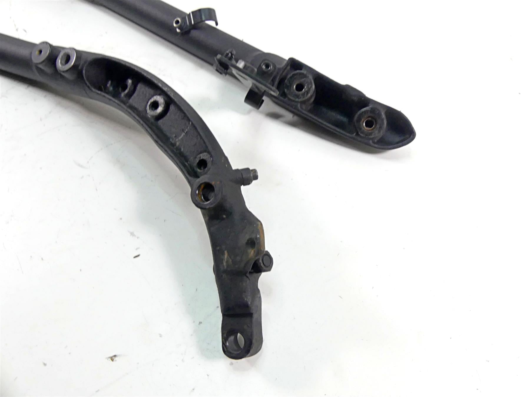 2019 Indian Chieftain Classic Front Frame Down Tube Rail Set 1018969 1018970 {{ shop.shopifyCountryName }} - Mototech271