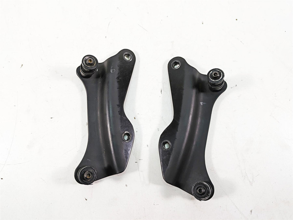 2018 Harley Touring FLHXSE CVO Street Glide Quick Connect For Back Rest 52300353 {{ shop.shopifyCountryName }} - Mototech271
