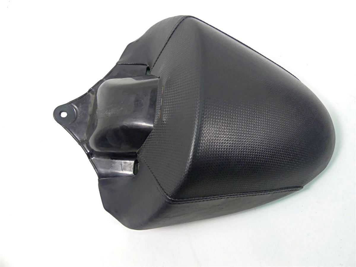2005 Harley VRSCSE CVO V-Rod Front Rear Seat Saddle Set 51595-05 51594-05 {{ shop.shopifyCountryName }} - Mototech271