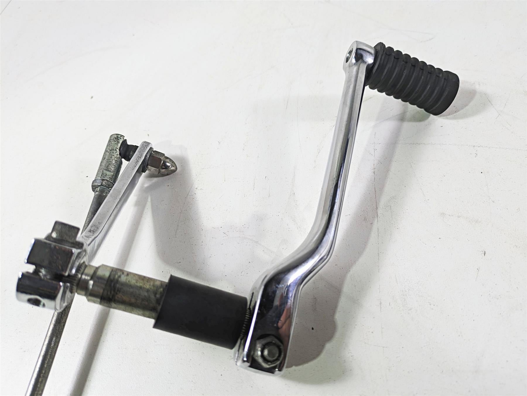 2020 Harley Touring FLHT Electra Glide Left Rider Floor Board & Shifter 50621-06 {{ shop.shopifyCountryName }} - Mototech271