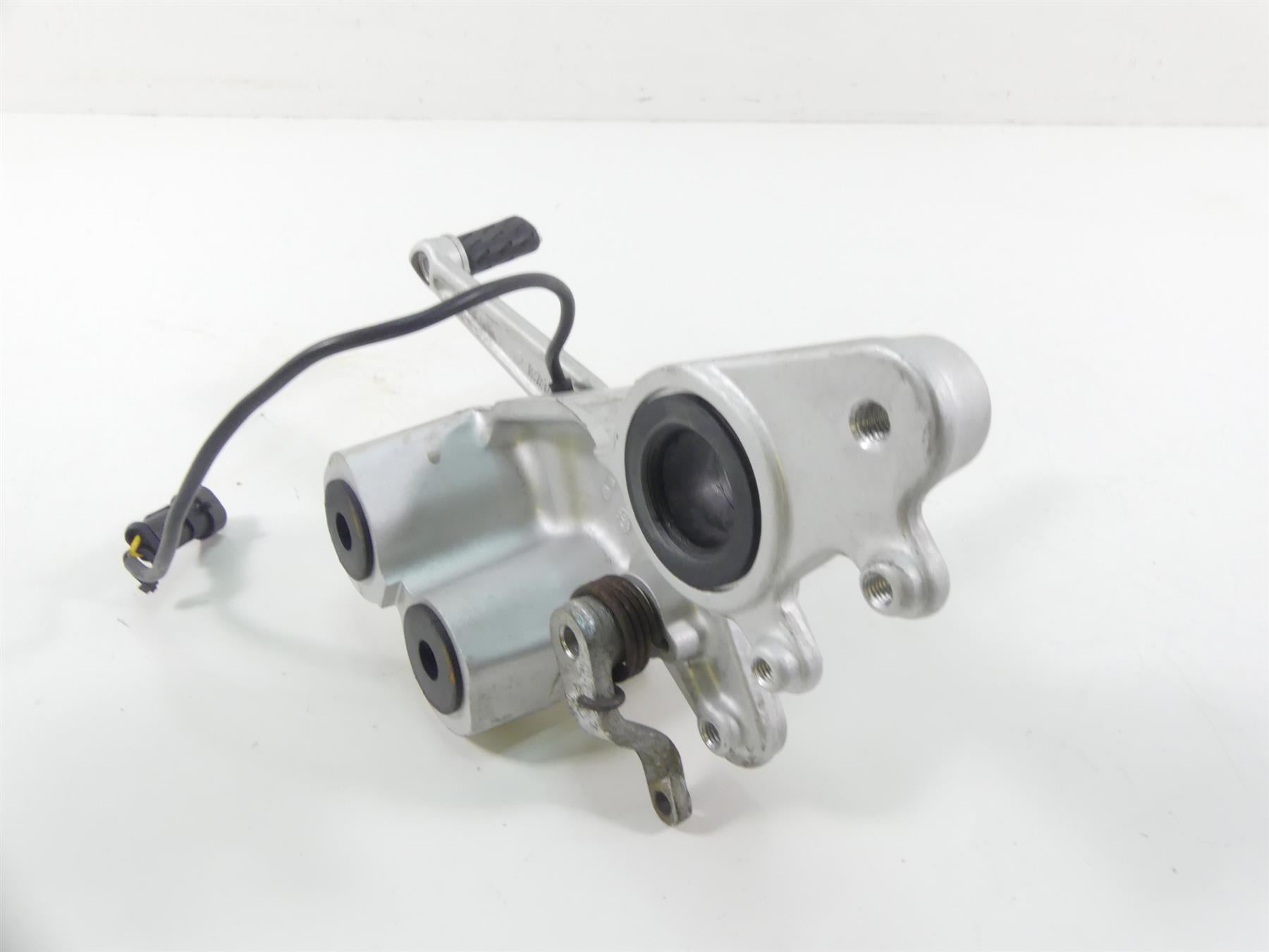 2005 Ducati Multistrada 1000S Front Right Footpeg & Brake Pedal 82420711A {{ shop.shopifyCountryName }} - Mototech271