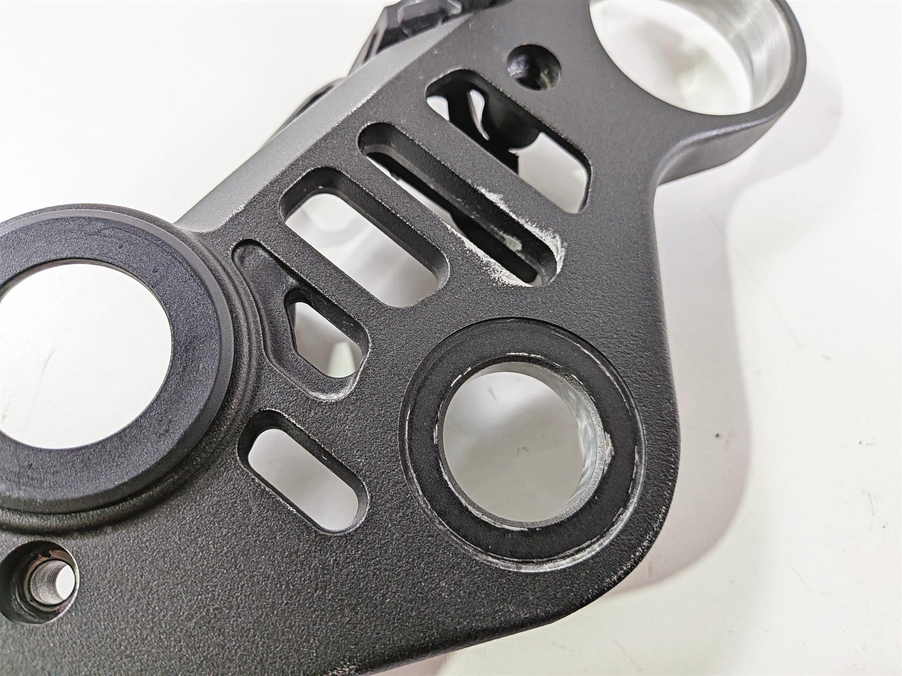2022 Yamaha YZF R1 R1M RN65 Upper Triple Tree Steering Clamp 2CR-23435-01-00-Mototech271