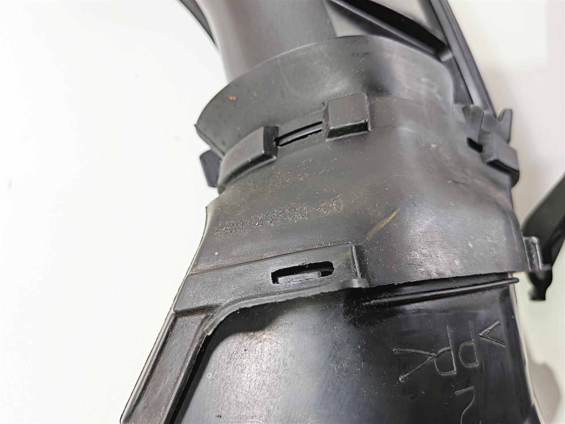 2008 Yamaha YZF R1 RN19 Air Intake Inlet Duct Scoop Ram Set 4C8-2838R-00 {{ shop.shopifyCountryName }} - Mototech271