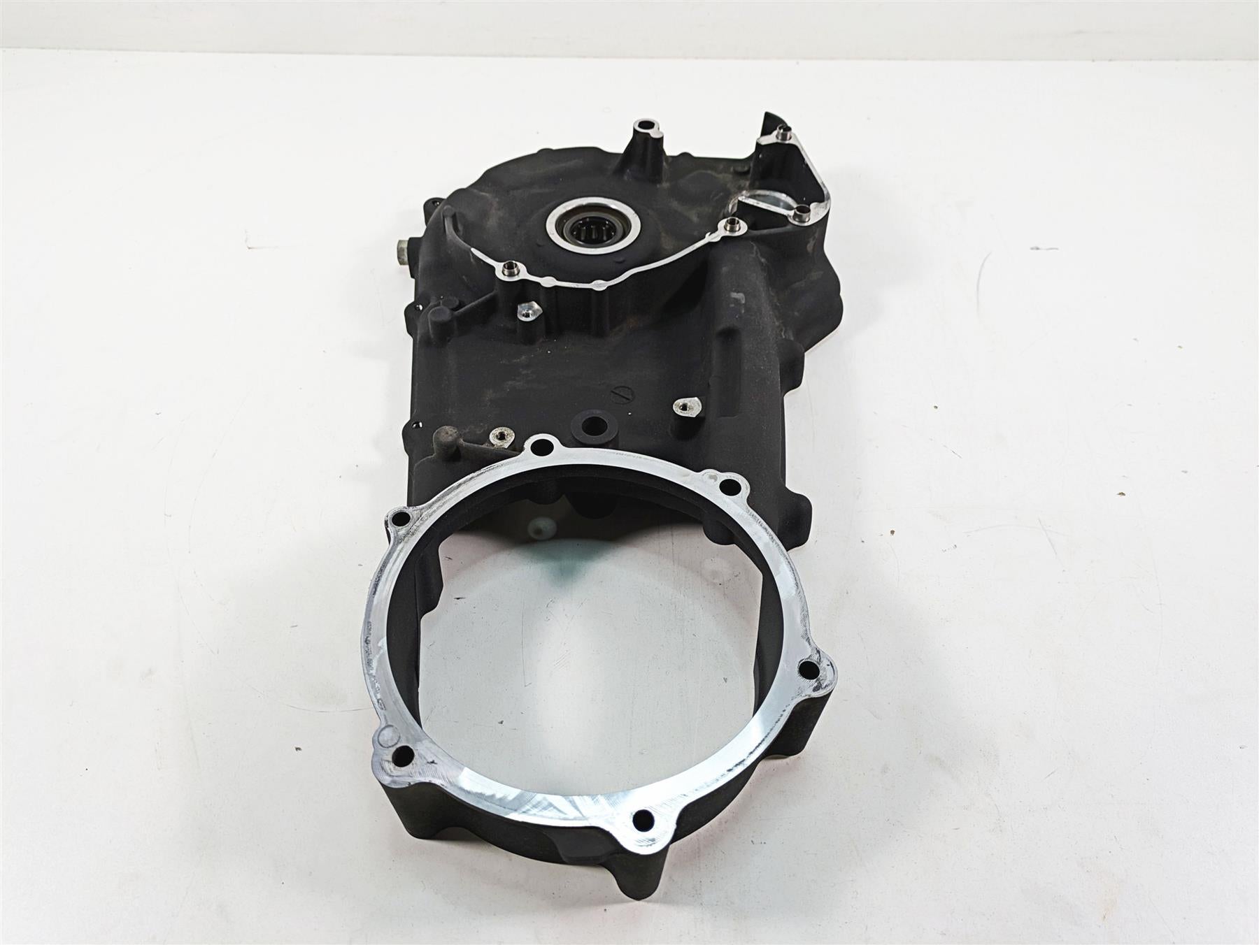 2012 Harley FLD Dyna Switchback Inner Primary Drive Clutch Cover 60681-06C {{ shop.shopifyCountryName }} - Mototech271