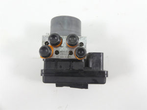 2017 Ducati 939 S Supersport Abs Brake Pump Unit Module 54240661B 54240651B | Mototech271