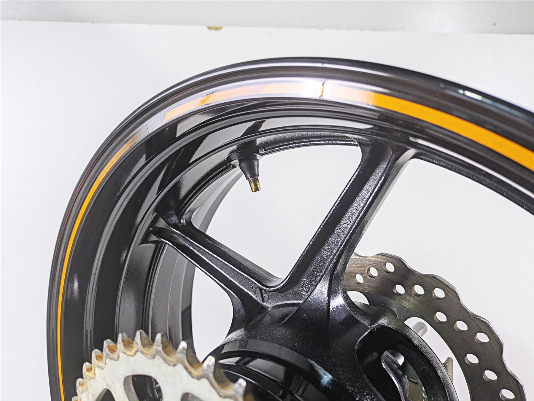 2020 Kawasaki ZX6R ZX636 Ninja Rear Wheel Rim Strgt 17x5.5 Enkei 41073-0729-18F {{ shop.shopifyCountryName }} - Mototech271