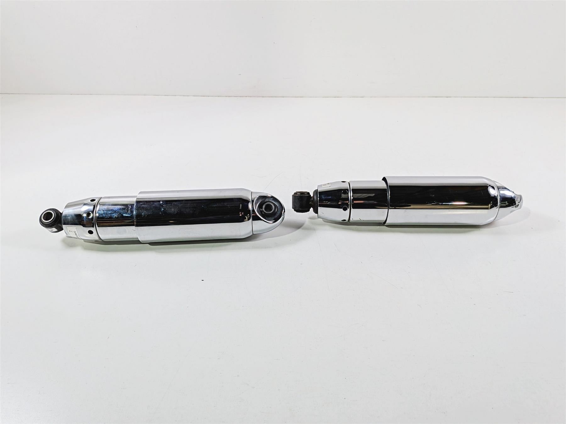 2011 Harley FXDF Dyna Fat Bob Rear Chrome Shock Damper Set 13.5" 54537-08A {{ shop.shopifyCountryName }} - Mototech271