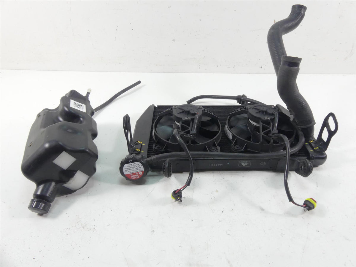 2018 Ducati Hypermotard 939 SP Radiator Fans Reservoir Hoses Set 54840981D {{ shop.shopifyCountryName }} - Mototech271