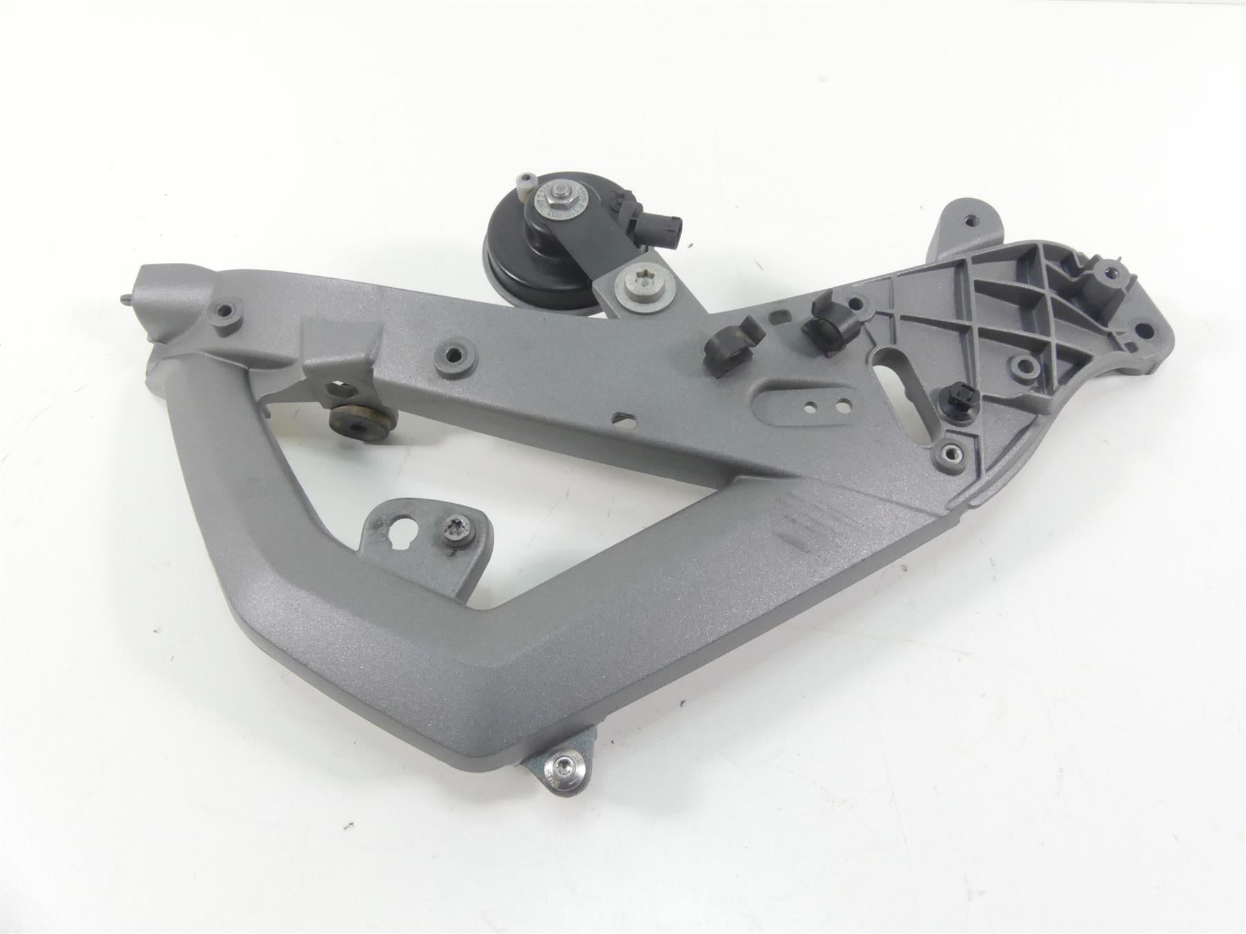 2013 BMW R1200GS GSW K50 Front Right Panel Carrier Stay Bracket 46638528674 {{ shop.shopifyCountryName }} - Mototech271