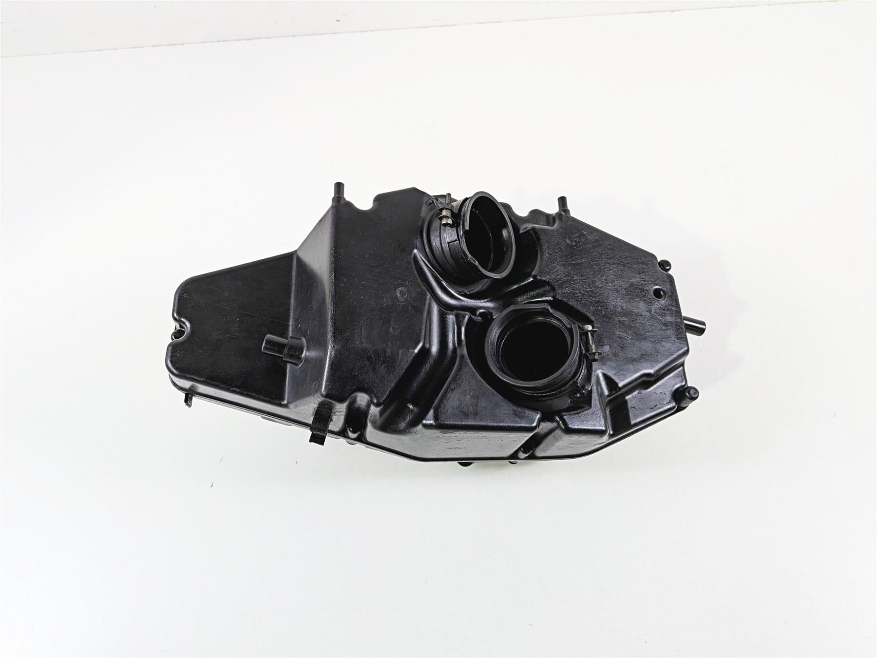 2012 Yamaha XV1900 Raider S Air Box Cleaner Breather Filter 5C7-W1443-00-00 {{ shop.shopifyCountryName }} - Mototech271