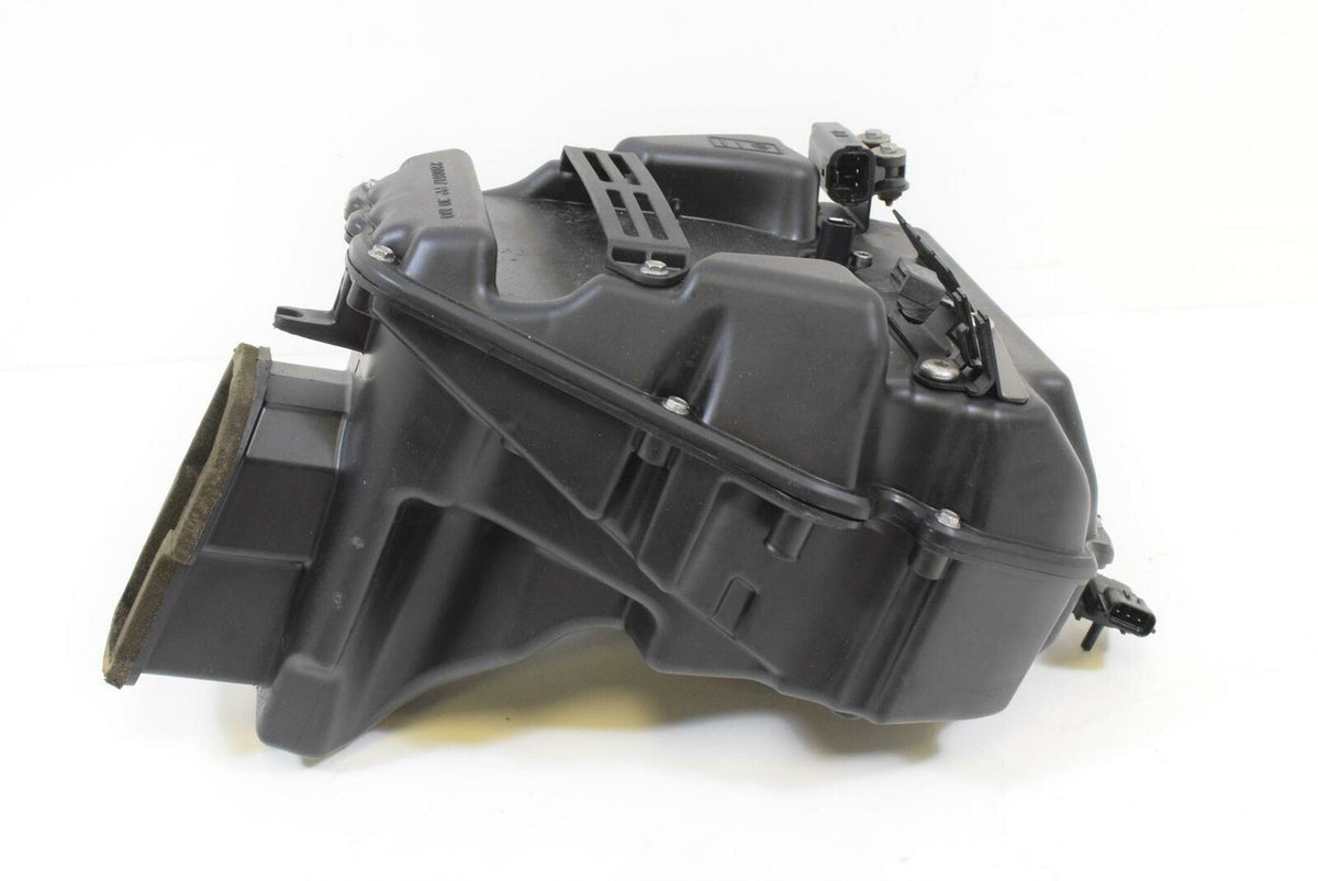 2012 Triumph Street Triple 675 R Air Cleaner Breather Filter Box T2200492 {{ shop.shopifyCountryName }} - Mototech271