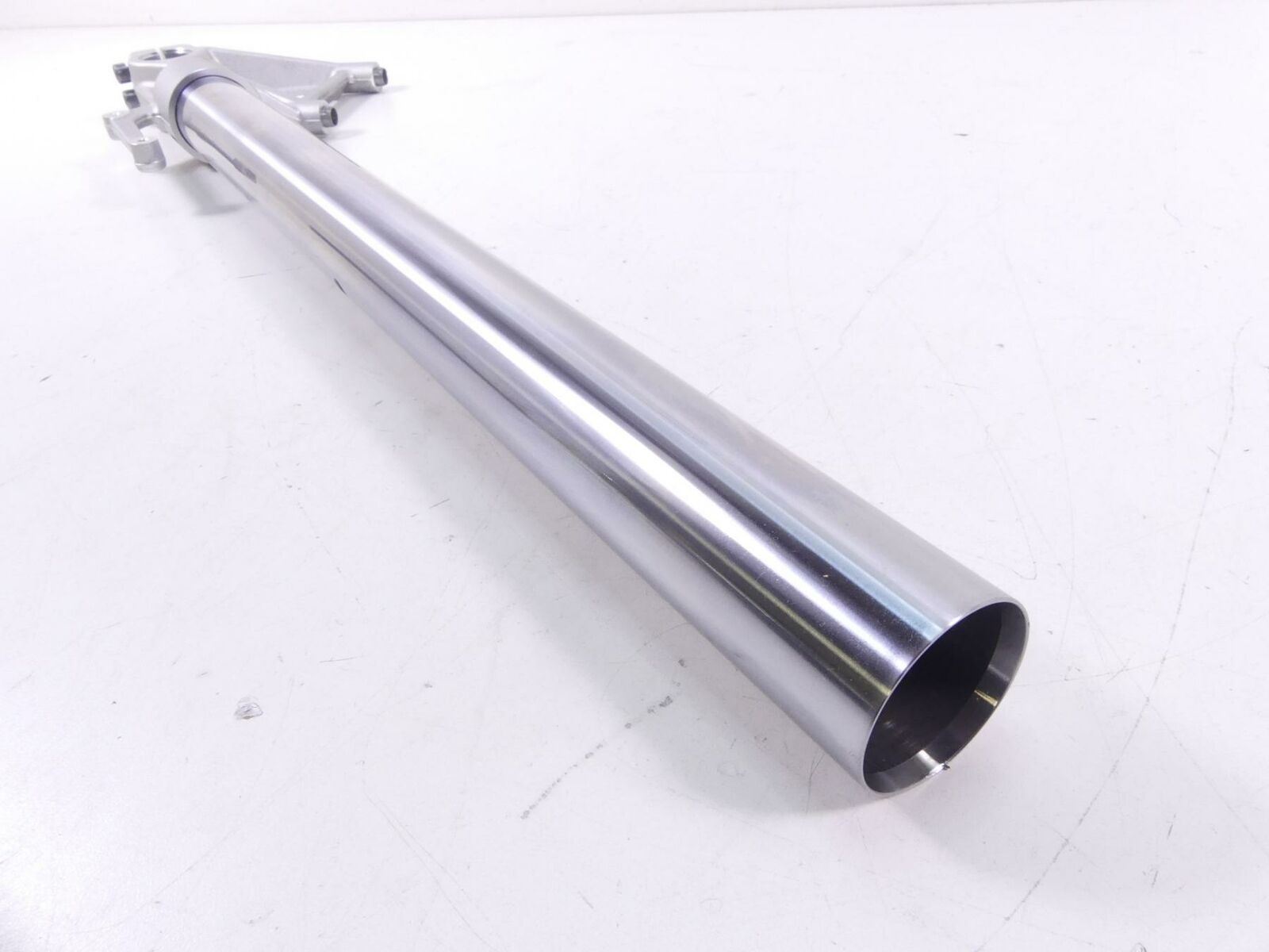 2016 BMW R1200R K53 Right Fork Lower Fork Slider Tube 31428543630 853386505 {{ shop.shopifyCountryName }} - Mototech271