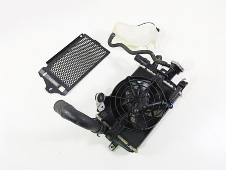 2017 BMW R1200 GS K50 Right Radiator + Reservoir Fan & Cover Set 17118546416 {{ shop.shopifyCountryName }} - Mototech271