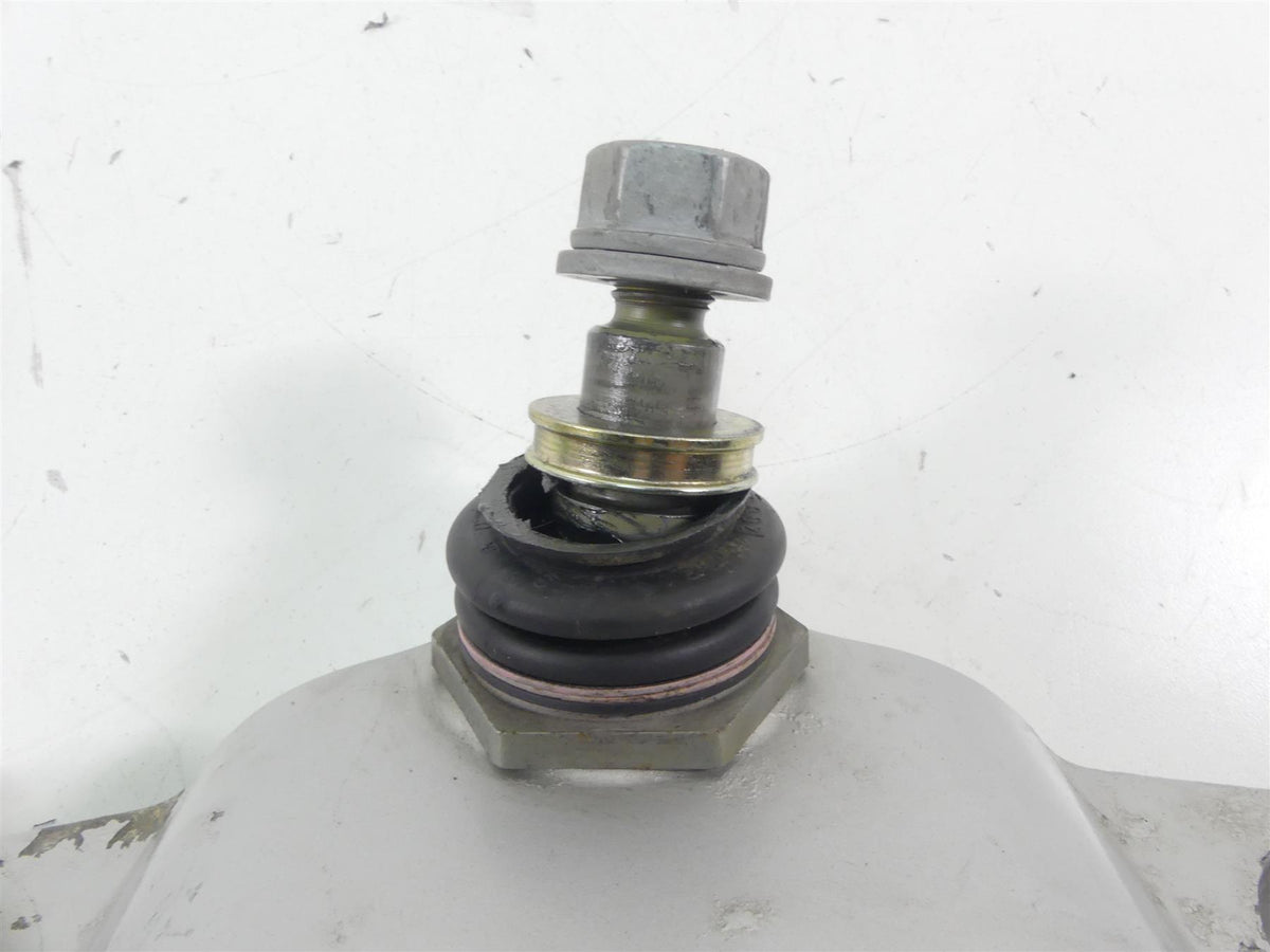 2001 BMW R1150 GS R21 Lower Triple Tree Steering Clamp 31422338223 {{ shop.shopifyCountryName }} - Mototech271