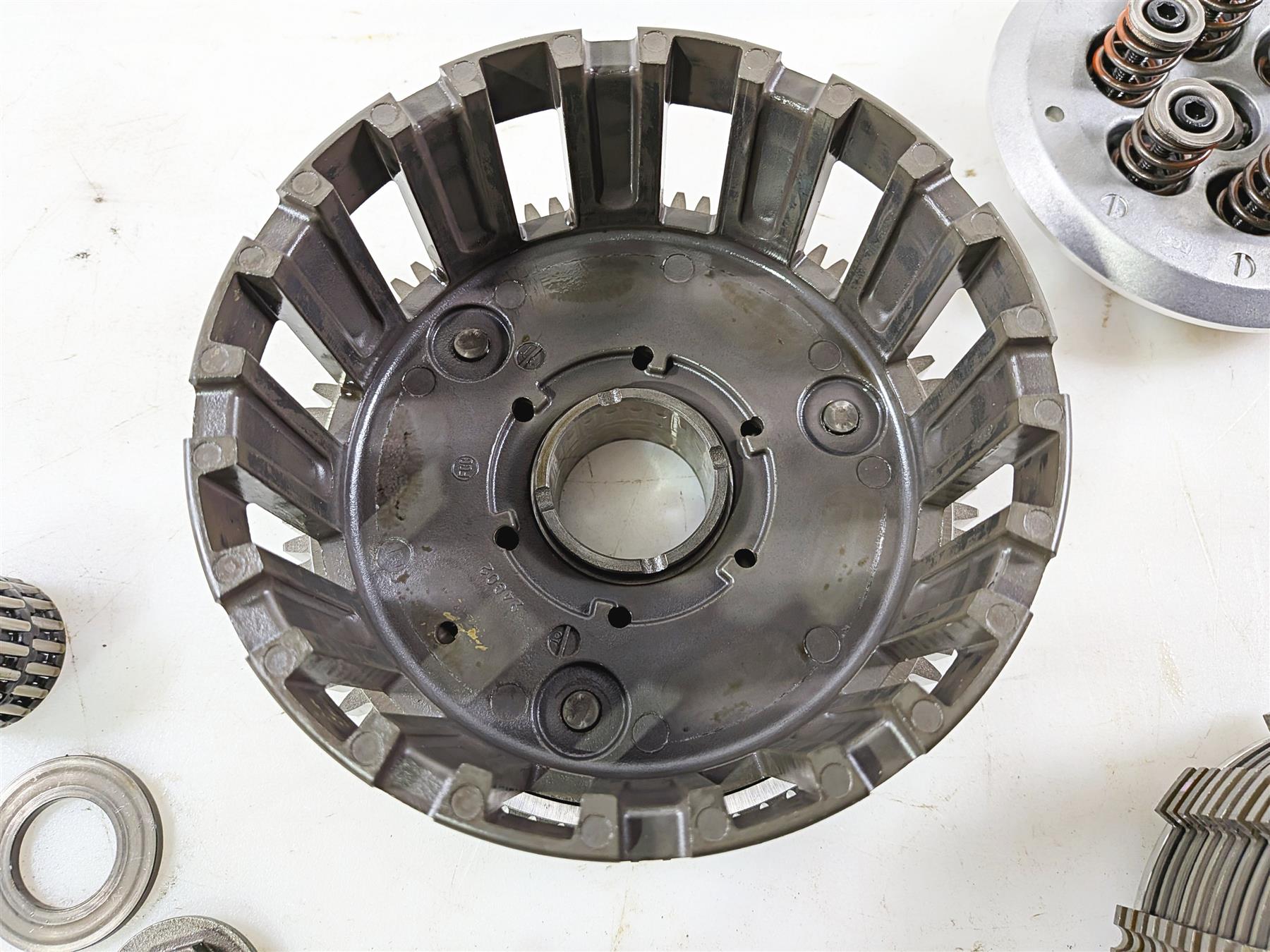 2017 BMW S1000RR K46 Clutch Basket Pressure Plate Friction Disc Set 21217715331 {{ shop.shopifyCountryName }} - Mototech271