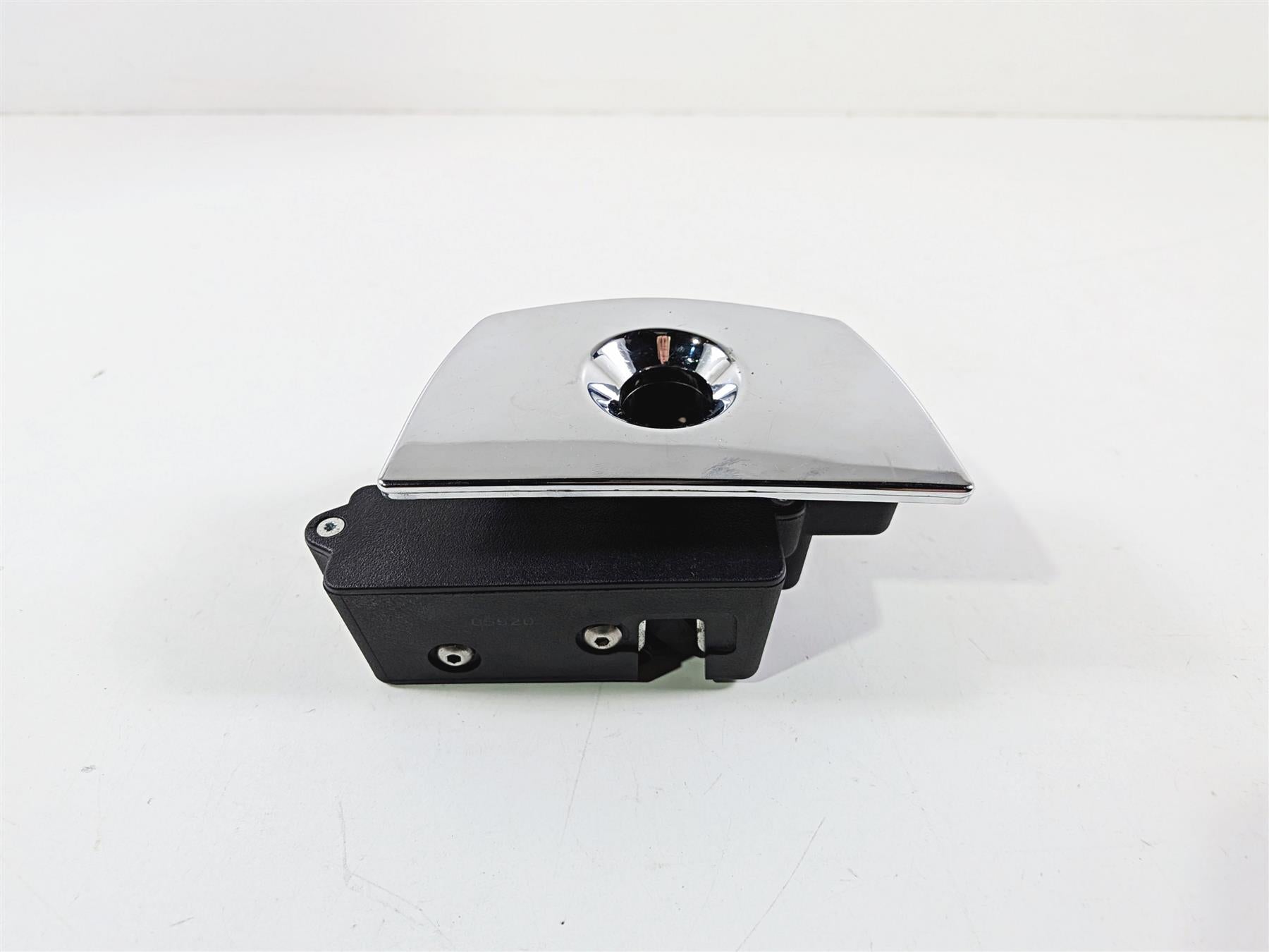 2020 Indian Challenger Limited Left Manual Saddle Bag Lock Latch 4017839-Mototech271