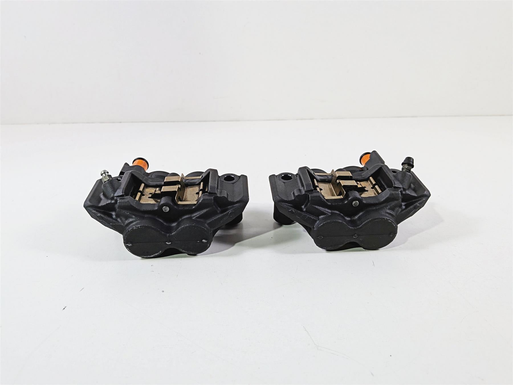 2016 Yamaha YZF R1 RN32 Front Brake Caliper 108mm Set 2CR-2580T-00 2CR-2580U-00 {{ shop.shopifyCountryName }} - Mototech271