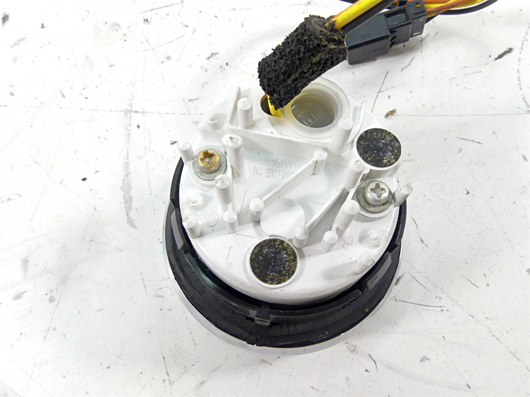 2011 Harley Softail FLSTF Fat Boy Fuel Gas Petrol Level Gauge 75241-08 {{ shop.shopifyCountryName }} - Mototech271