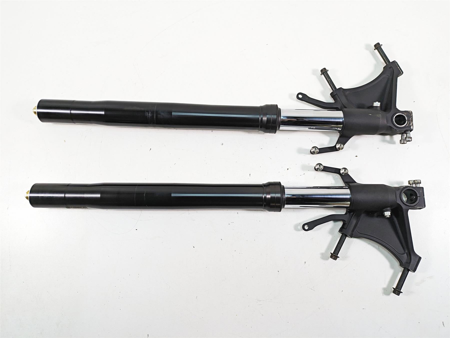 2007 Yamaha R1 YZFR1 Straight Front Fork Leg Set - No Leaks 4C8-23102 4C8-23103 {{ shop.shopifyCountryName }} - Mototech271