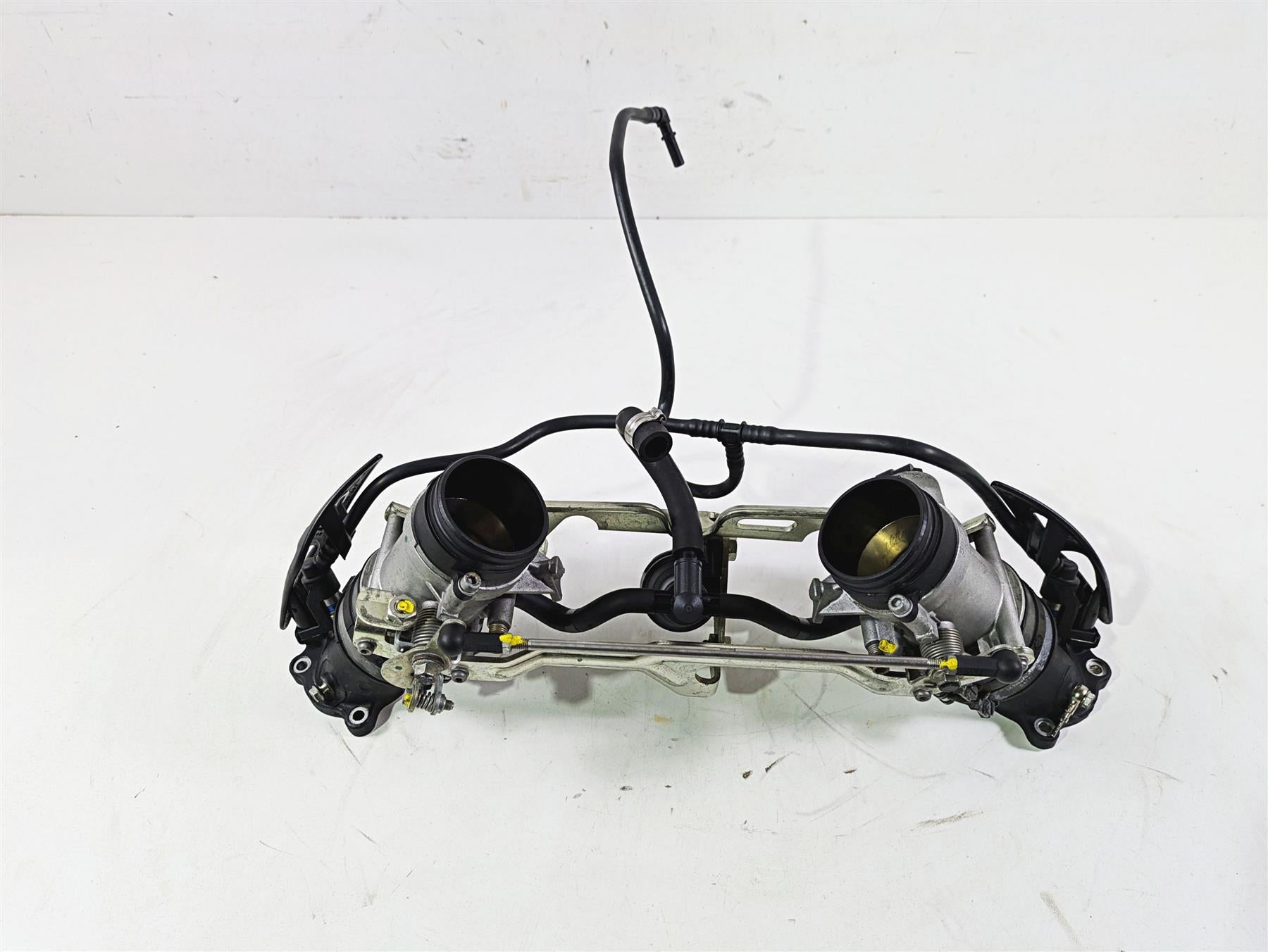 2016 Moto Guzzi Stelvio 1200 8V NTX Throttle Body Fuel Injection Set 880270 {{ shop.shopifyCountryName }} - Mototech271