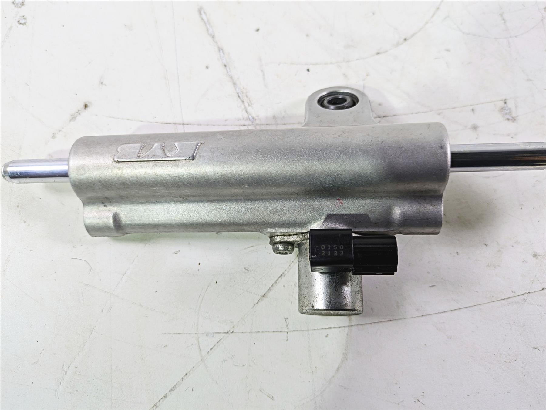 2016 Suzuki GSXR1000 Kyb Steering Damper Stabilizer 51750-21H20 51750-21H21 {{ shop.shopifyCountryName }} - Mototech271
