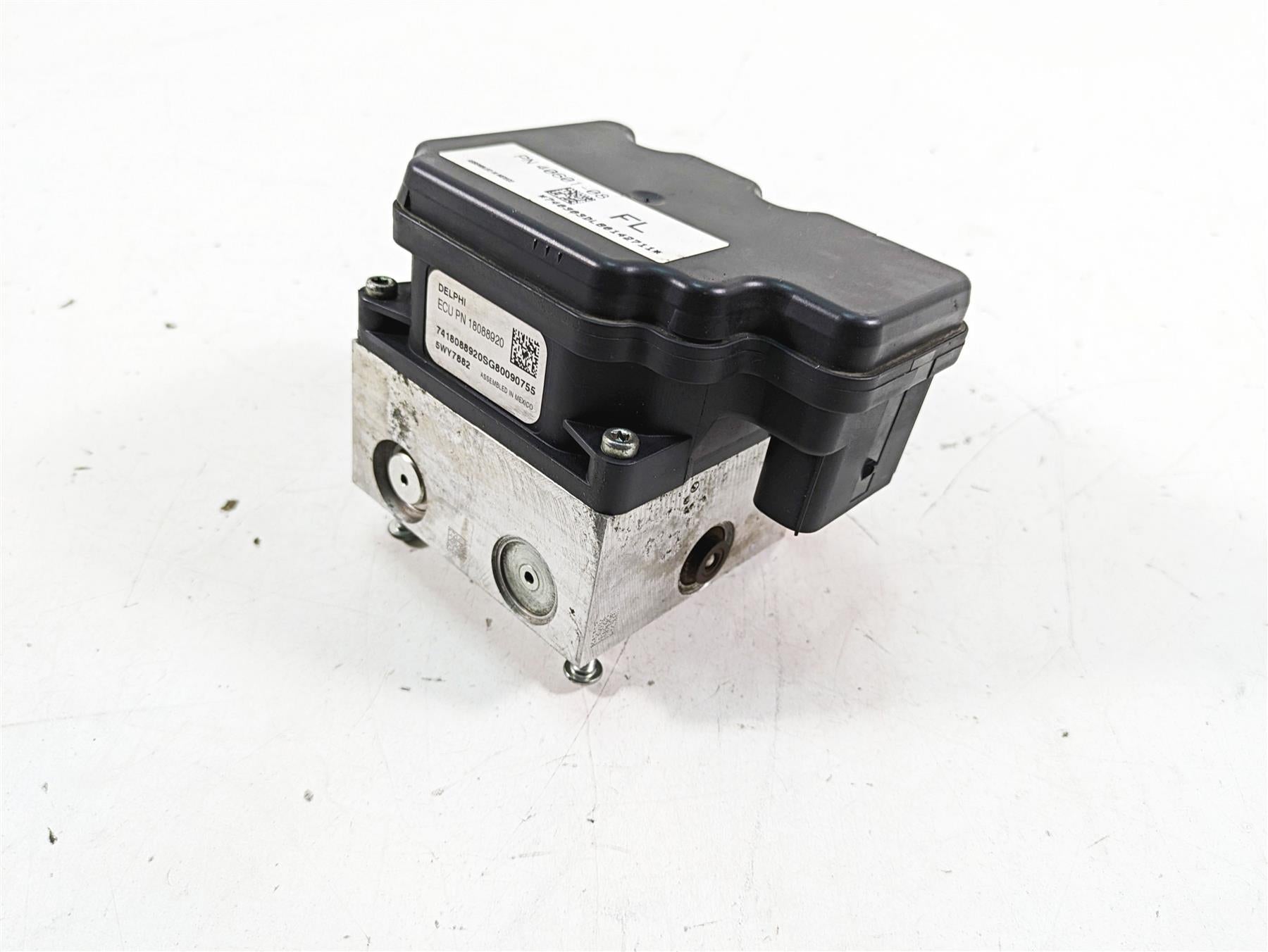 2008 Harley FLHTCU Electra Glide Abs Brake Pump Unit Module 40688-08 40601-08 {{ shop.shopifyCountryName }} - Mototech271
