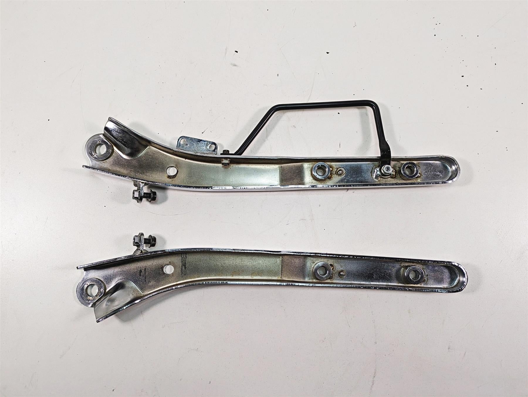 2006 Honda VT1100 C2 Shadow Rear Fender Frame Struts 77330-MCK-A00 77340-MCK-A00 {{ shop.shopifyCountryName }} - Mototech271