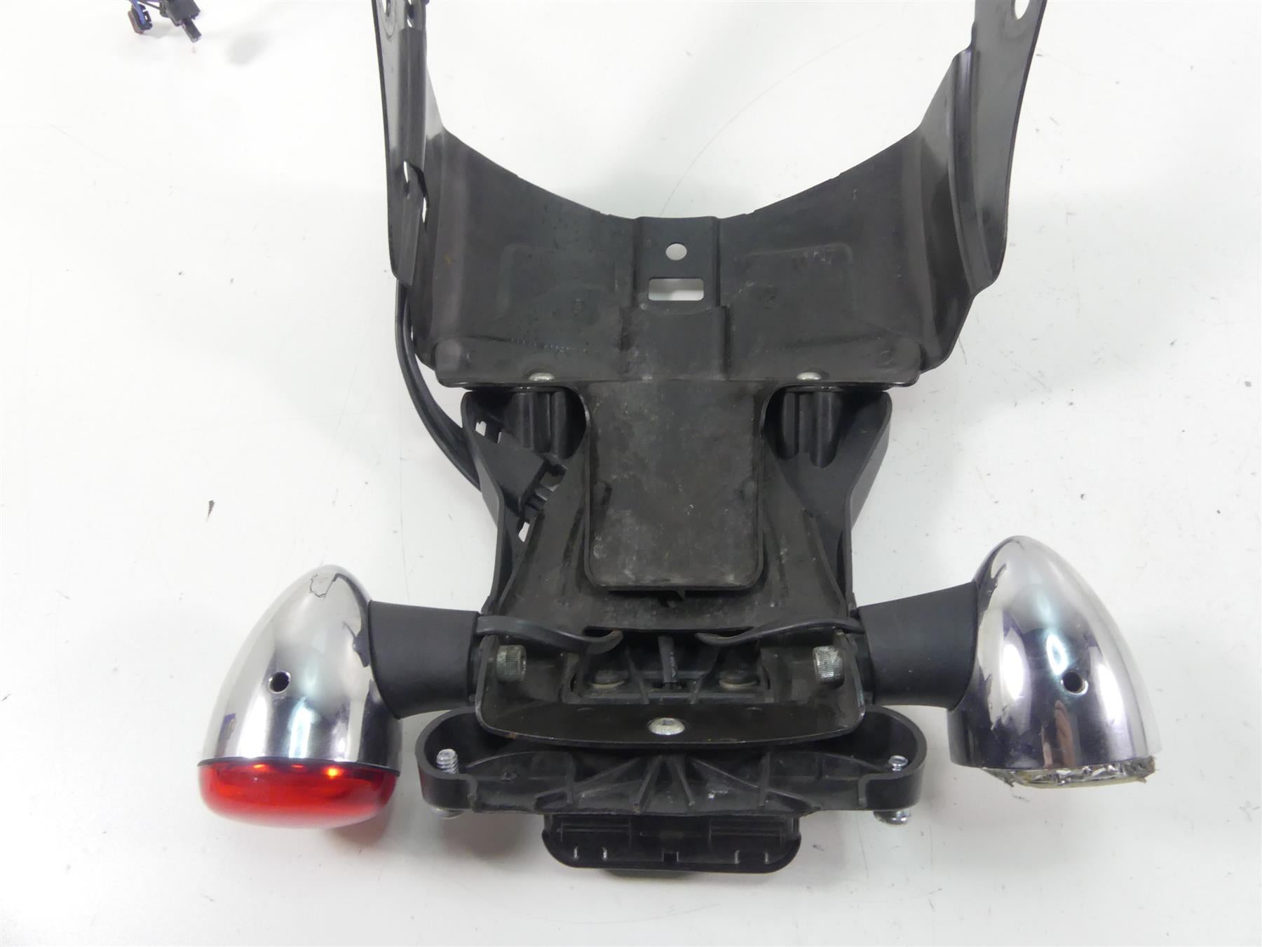 2021 Harley Softail FLSB Sport Glide License Plate Holder Blinker Set 67900329 {{ shop.shopifyCountryName }} - Mototech271