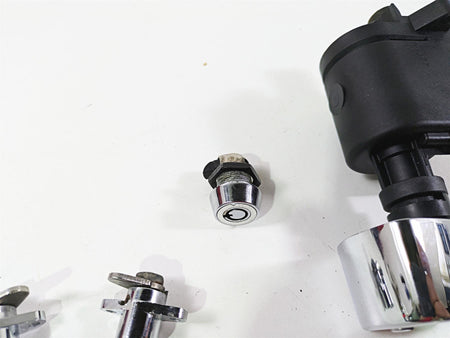 2010 Harley Touring FLHTK Electra Glide Ignition Switch Key Lock Set 71572-06 {{ shop.shopifyCountryName }} - Mototech271