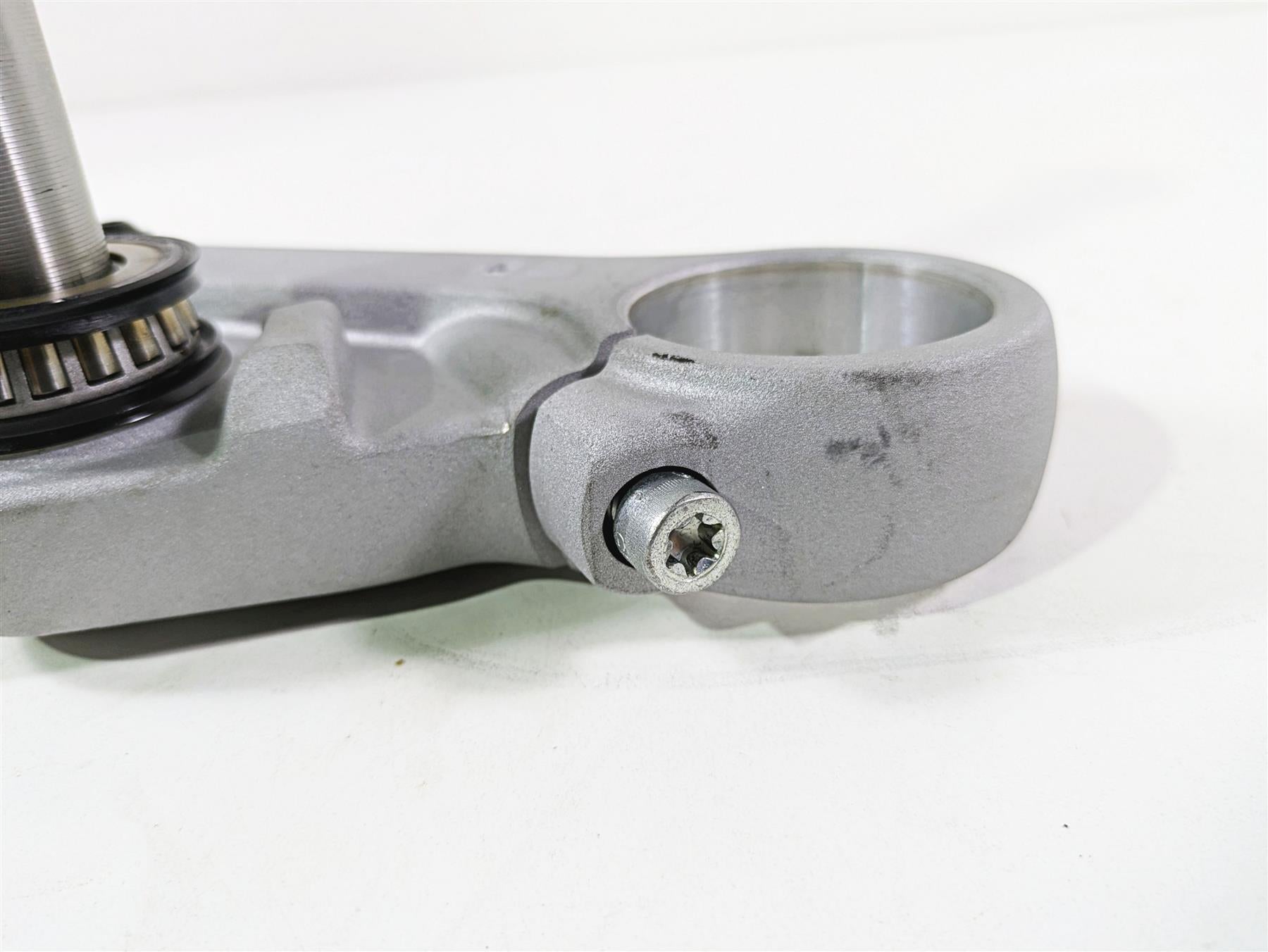 2009 Harley XR1200 Sportster Lower Triple Tree Steering Clamp 56mm 46050-08 {{ shop.shopifyCountryName }} - Mototech271