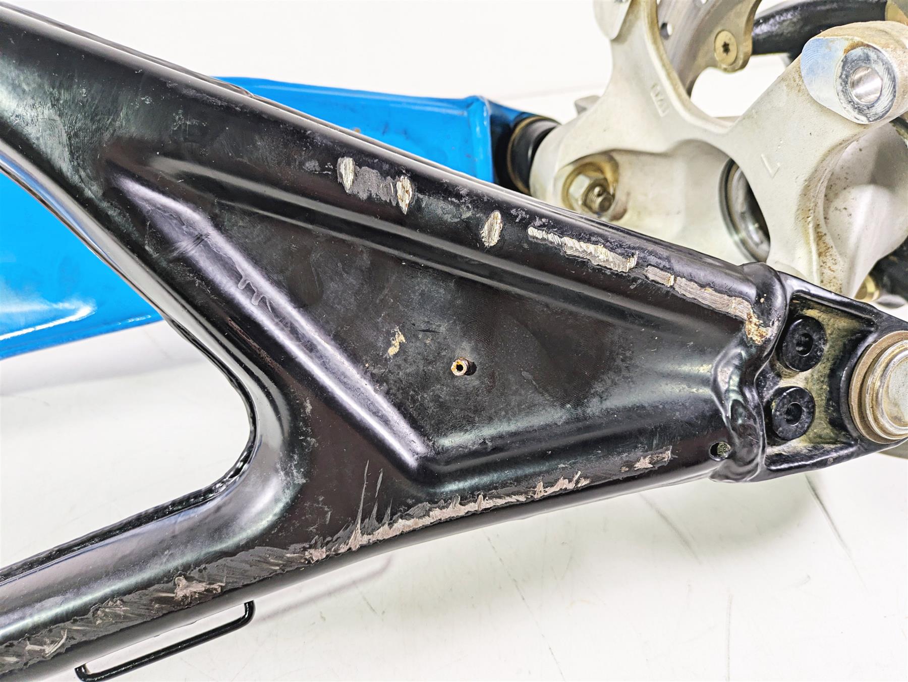 2018 Can Am Maverick X3 XRC Turbo R Front Left Knee Assembly 72" Blue 706203128 {{ shop.shopifyCountryName }} - Mototech271