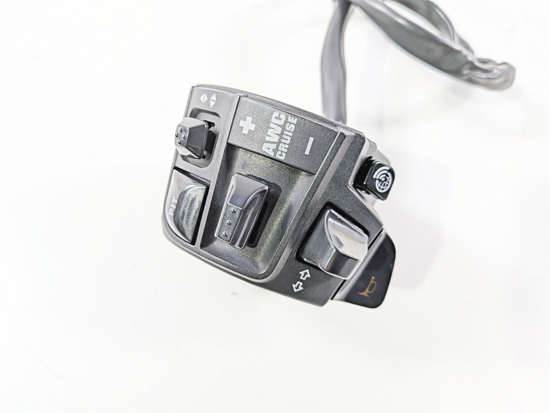 2018 Aprilia RSV4 RR Left Hand Control Switch Awc Cruise Pit Light 2D0002965 {{ shop.shopifyCountryName }} - Mototech271