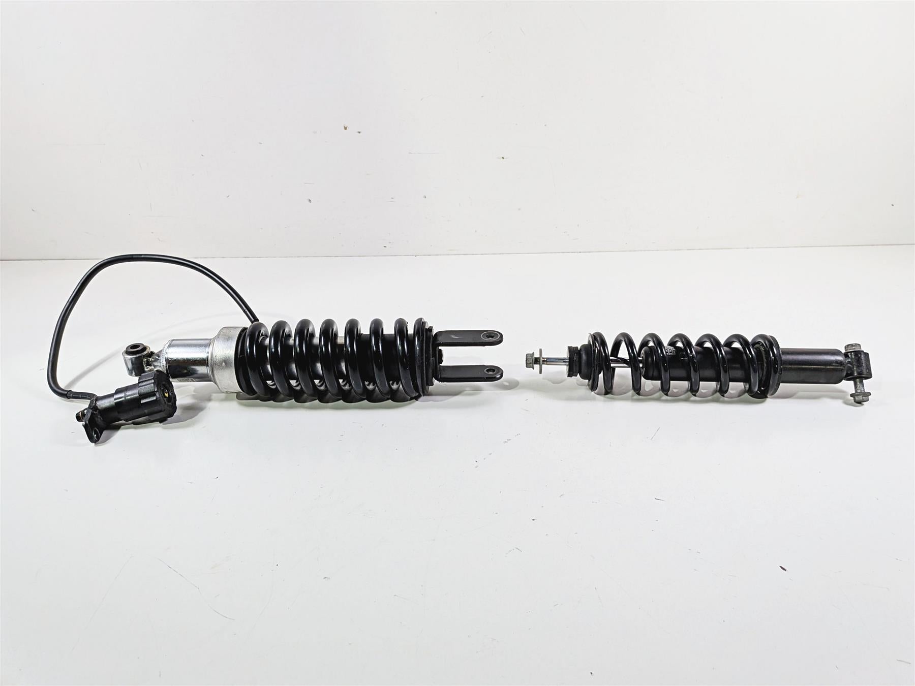 2002 BMW K1200LT 89V3 Front Rear Showa Shock Damper Set 31422332890 33532332891 {{ shop.shopifyCountryName }} - Mototech271