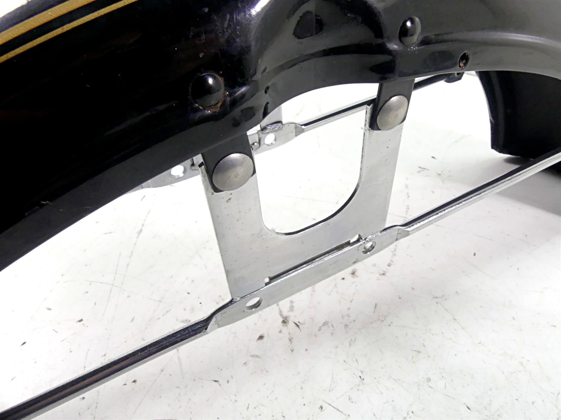 1979 Harley Sportster XLS1000 Roadster Front Oem Fender & Mounts 59007-73B {{ shop.shopifyCountryName }} - Mototech271