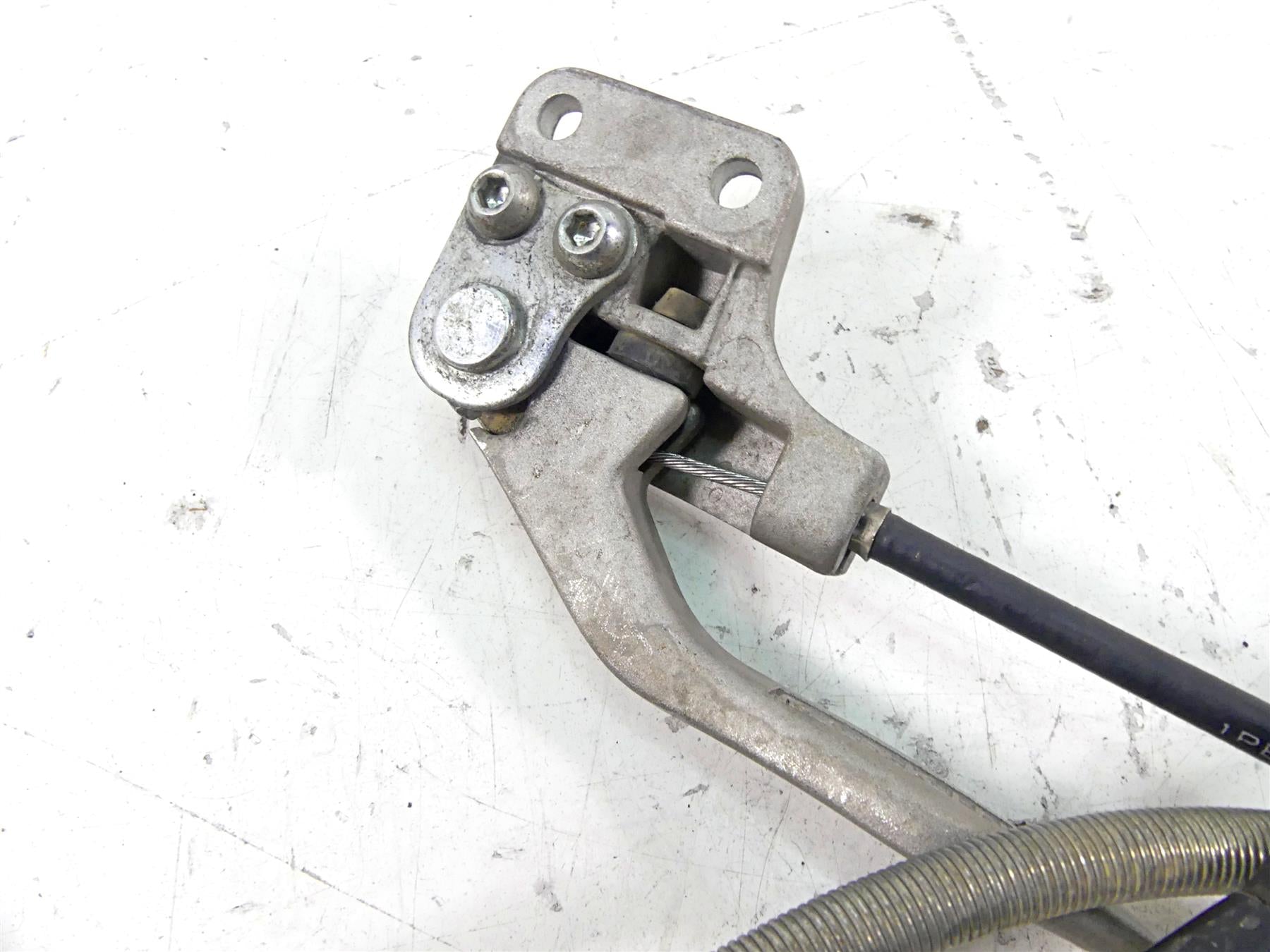 2017 Yamaha YFM Raptor 700R SE Rear Brake Caliper Cable Lever 5TG-2580W-21-00 {{ shop.shopifyCountryName }} - Mototech271