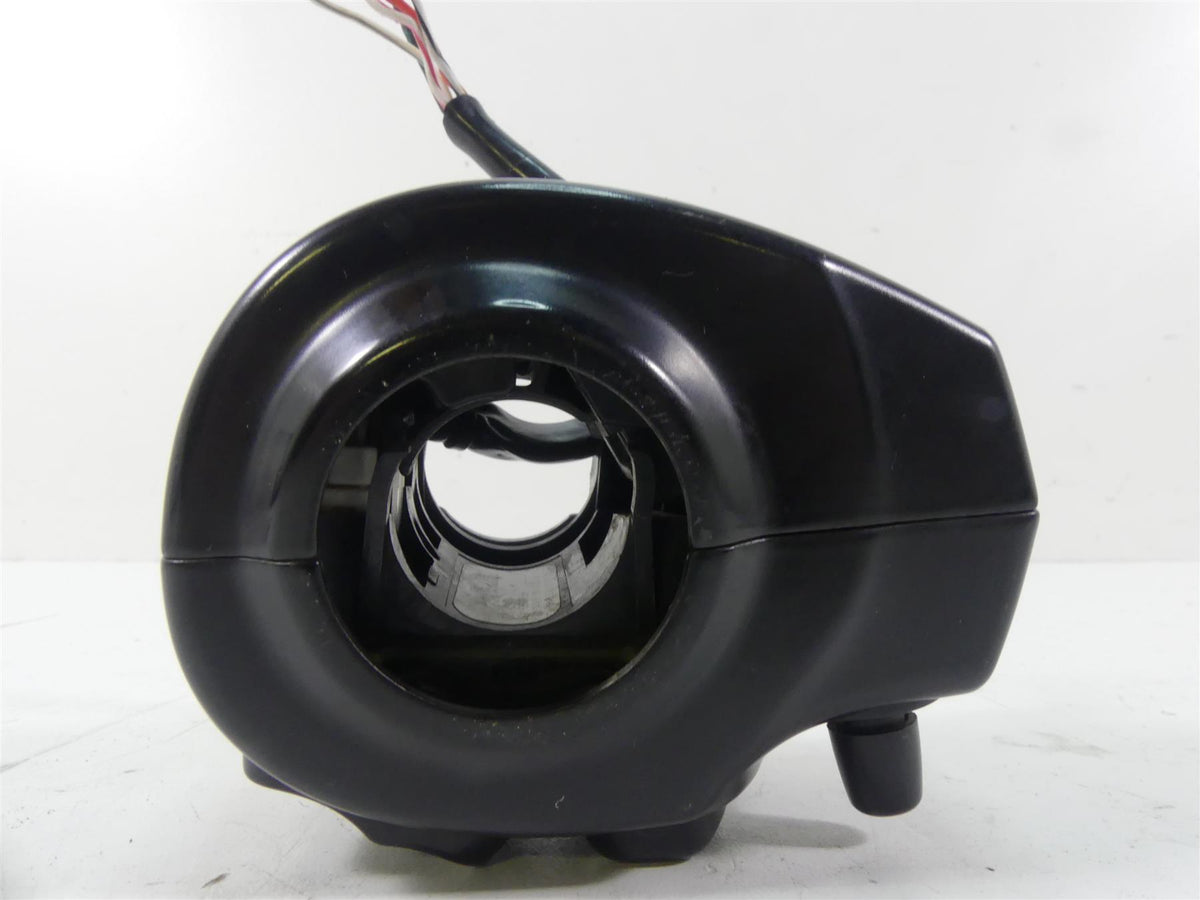 2016 Harley Touring FLTRX Road Glide Right Start Stop Control Switch 71500129C {{ shop.shopifyCountryName }} - Mototech271