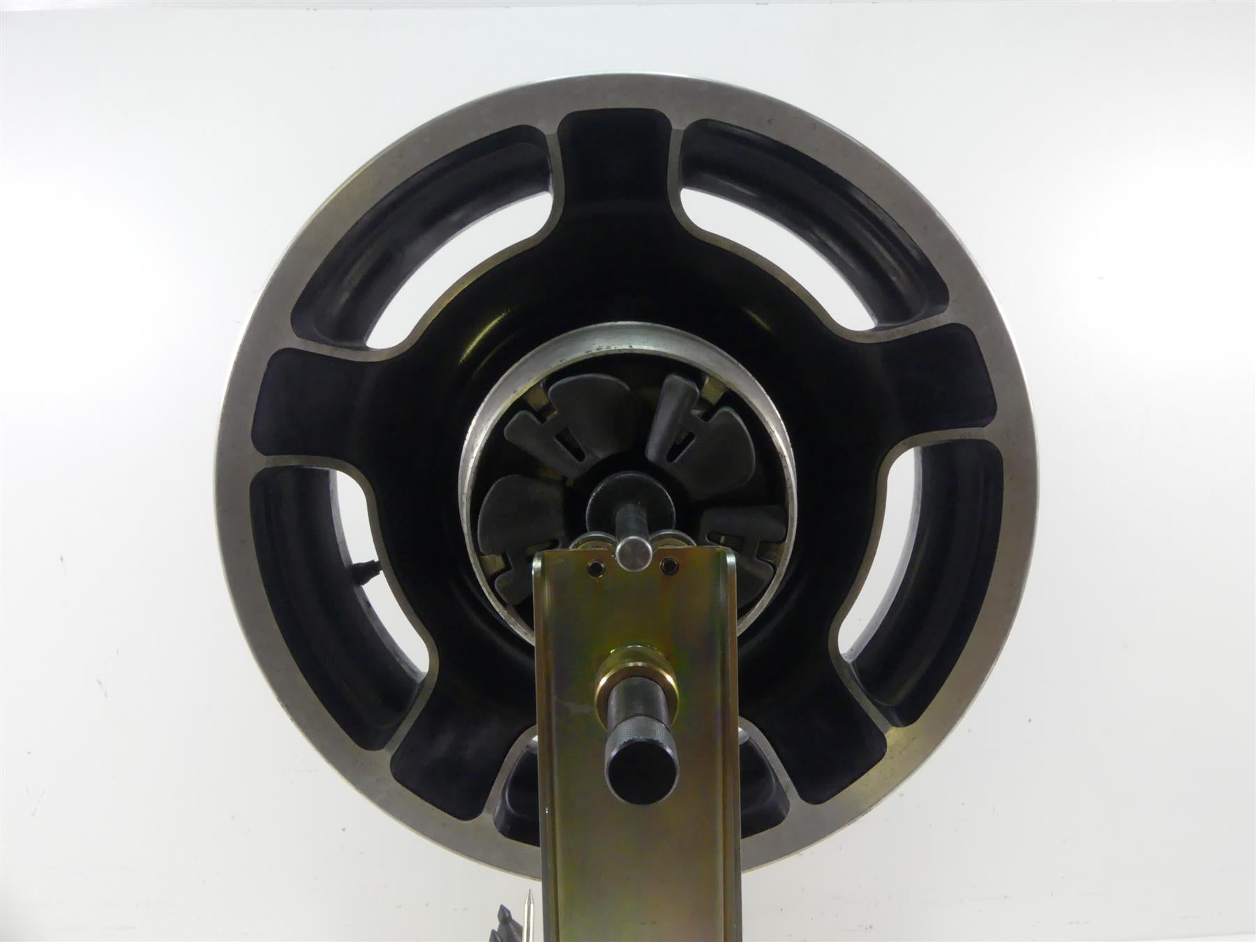 2011 Harley Touring FLTRX Road Glide Straight Rear Wheel Rim 16x5 40900194 {{ shop.shopifyCountryName }} - Mototech271