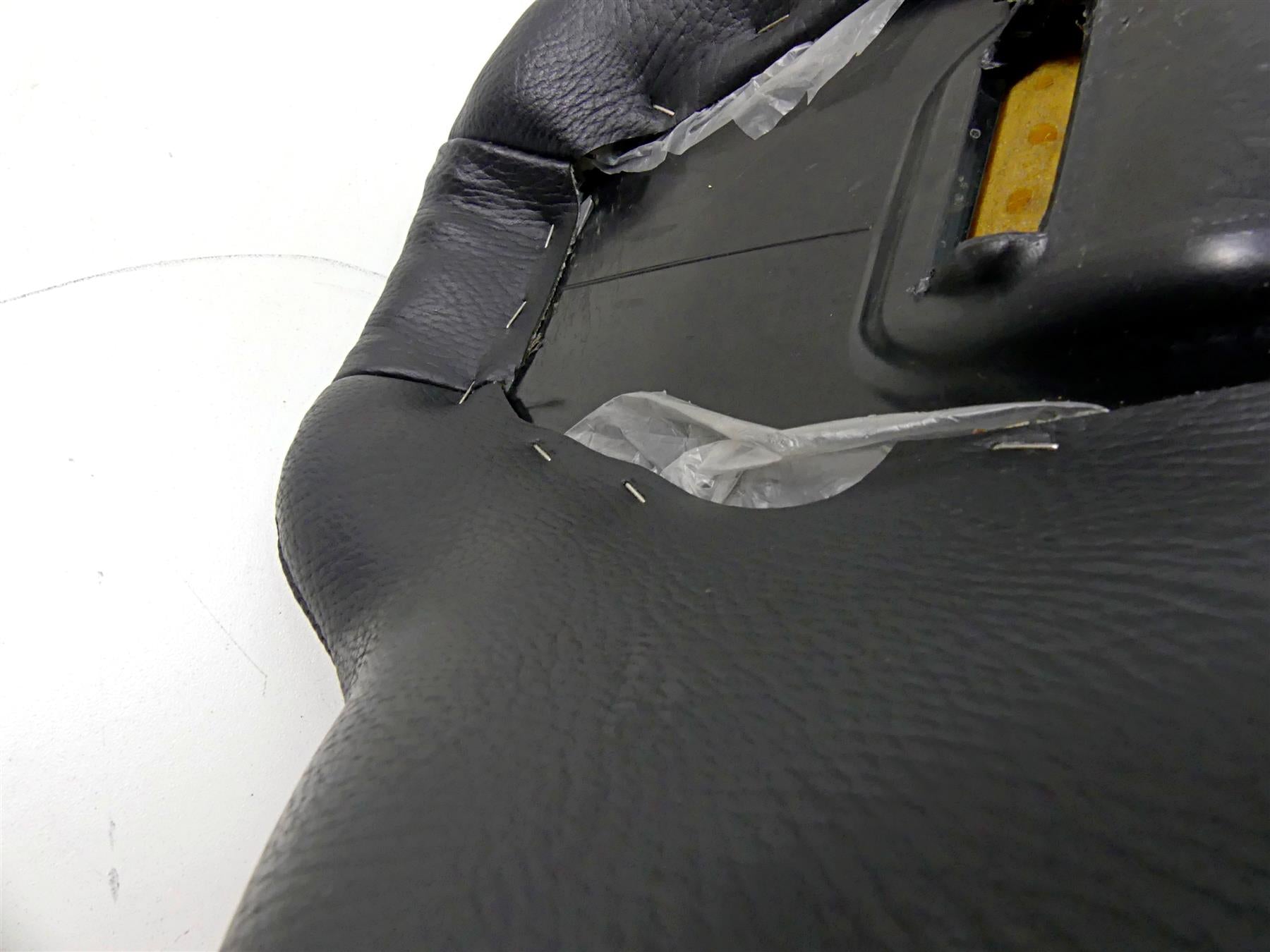 2011 Harley Touring FLTRX Road Glide Duo Driver Rider Seat Saddle 52320-11 {{ shop.shopifyCountryName }} - Mototech271