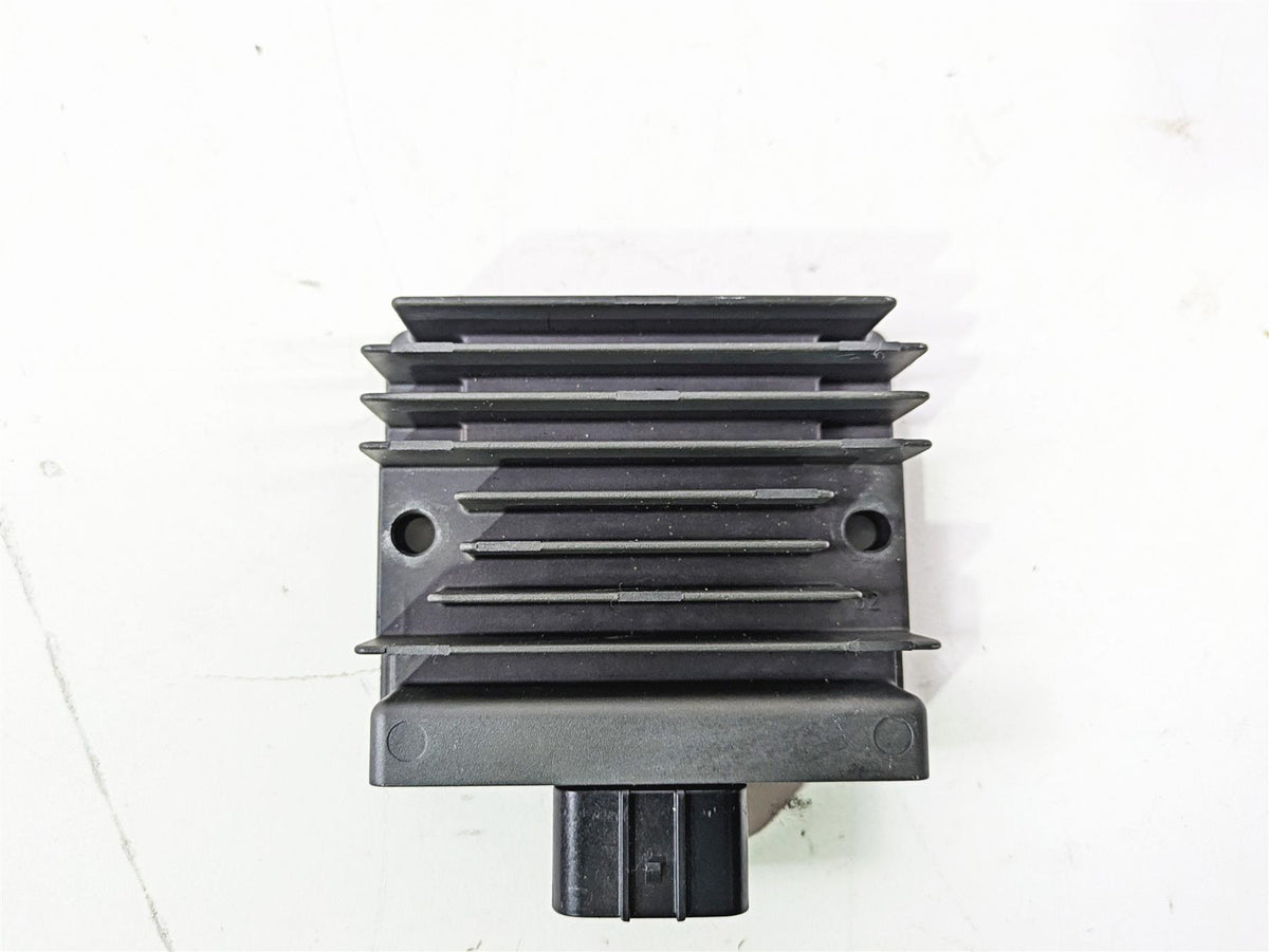 2024 Kawasaki ZX6R ZX636 Ninja Rectifier Voltage Regulator SH868AA 21066-0756 {{ shop.shopifyCountryName }} - Mototech271