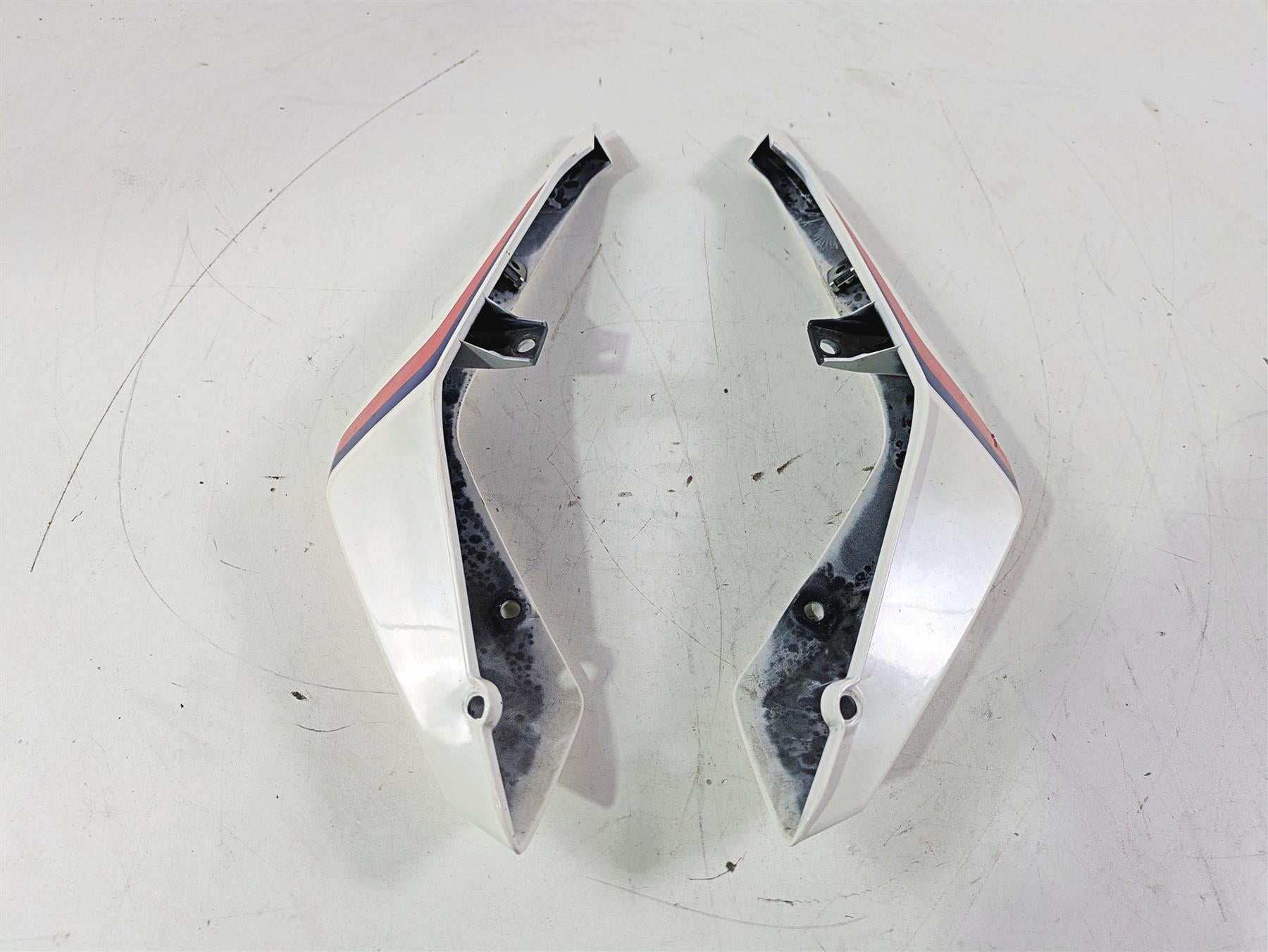 2023 BMW G310R K03 Tail Side Fairing Cover Set 46638565967 46638565968 {{ shop.shopifyCountryName }} - Mototech271