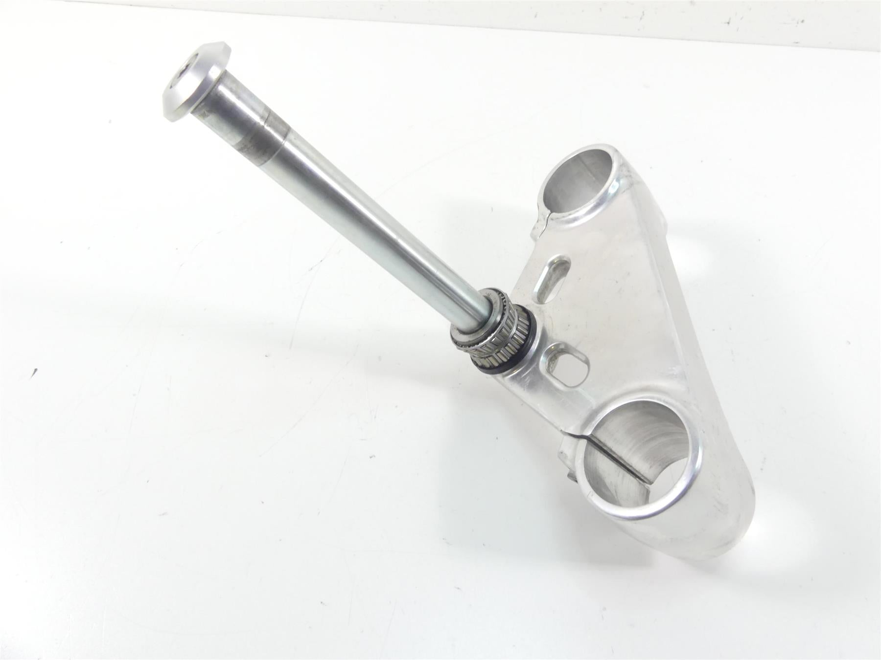 2011 Harley VRSCF Muscle Rod Lower Triple Tree Steering Clamp 46892-09B {{ shop.shopifyCountryName }} - Mototech271