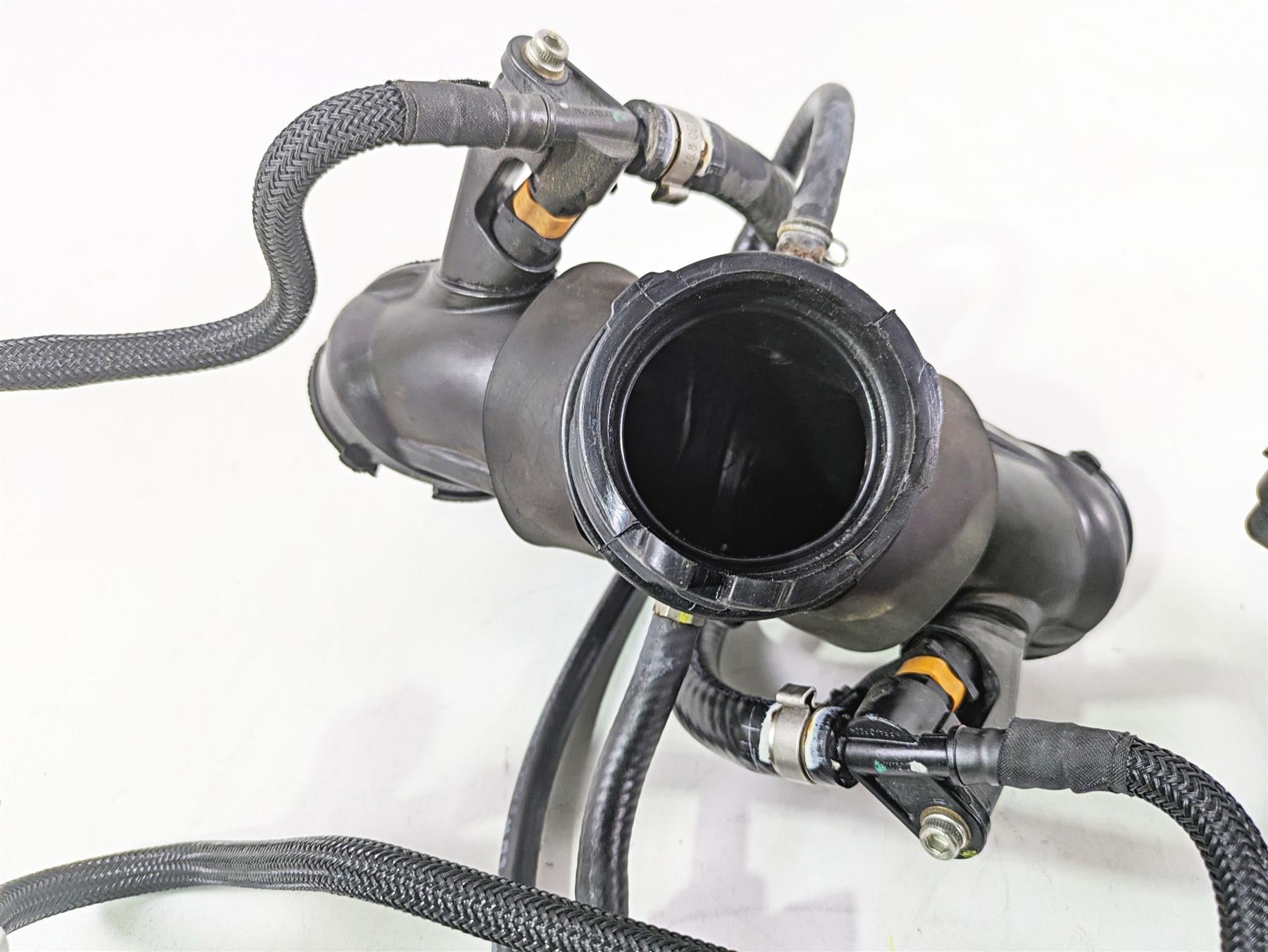 2022 Ducati Scrambler Desert Sled Bing Throttle Body Intake Set 28241001A {{ shop.shopifyCountryName }} - Mototech271