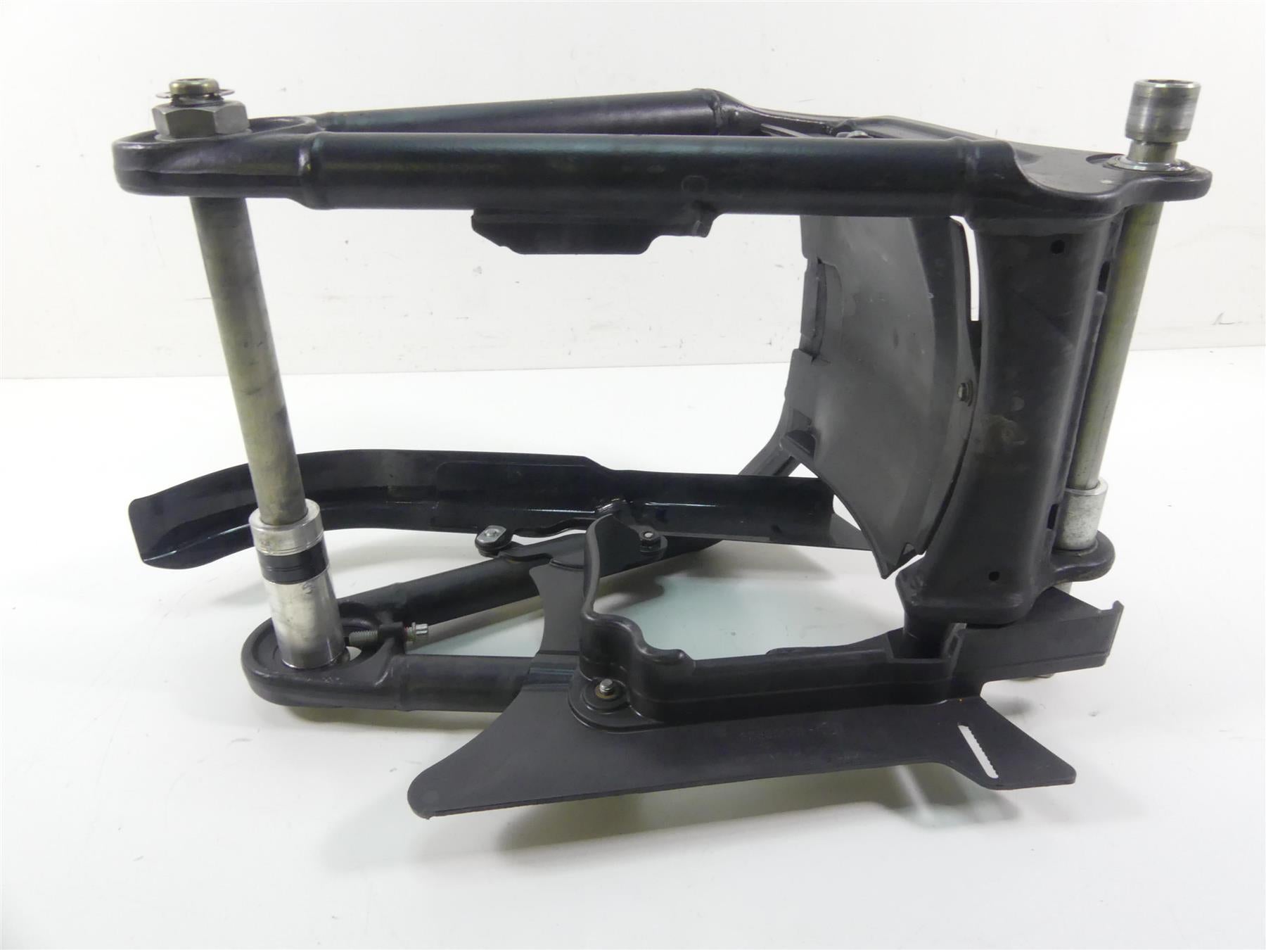 2018 Harley Softail FXFB Fat Bob Rear Swing Arm Swingarm + 25mm Axle 47400099BYM {{ shop.shopifyCountryName }} - Mototech271