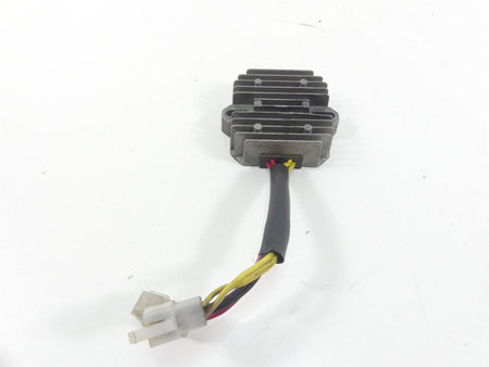 2006 Triumph Daytona 675 Rectifier Voltage Regulator T1304040 {{ shop.shopifyCountryName }} - Mototech271