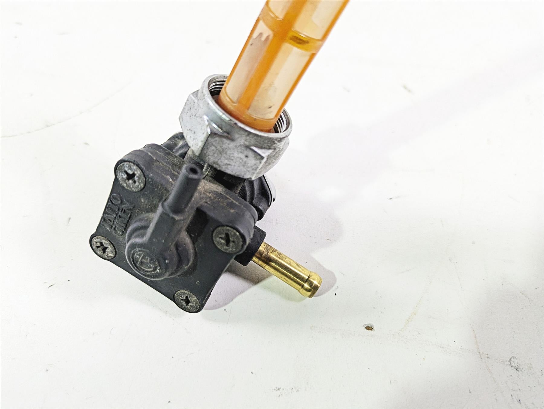 2004 Harley Softail FLSTF Fat Boy Fuel Gas Petrol Petcock 61338-02 {{ shop.shopifyCountryName }} - Mototech271