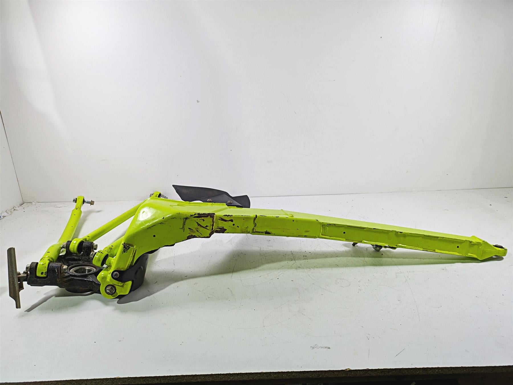 2021 Kawasaki Teryx KRX KRF 1000 Rear Left Trailing Arm 39007-0428 39186-0325 {{ shop.shopifyCountryName }} - Mototech271